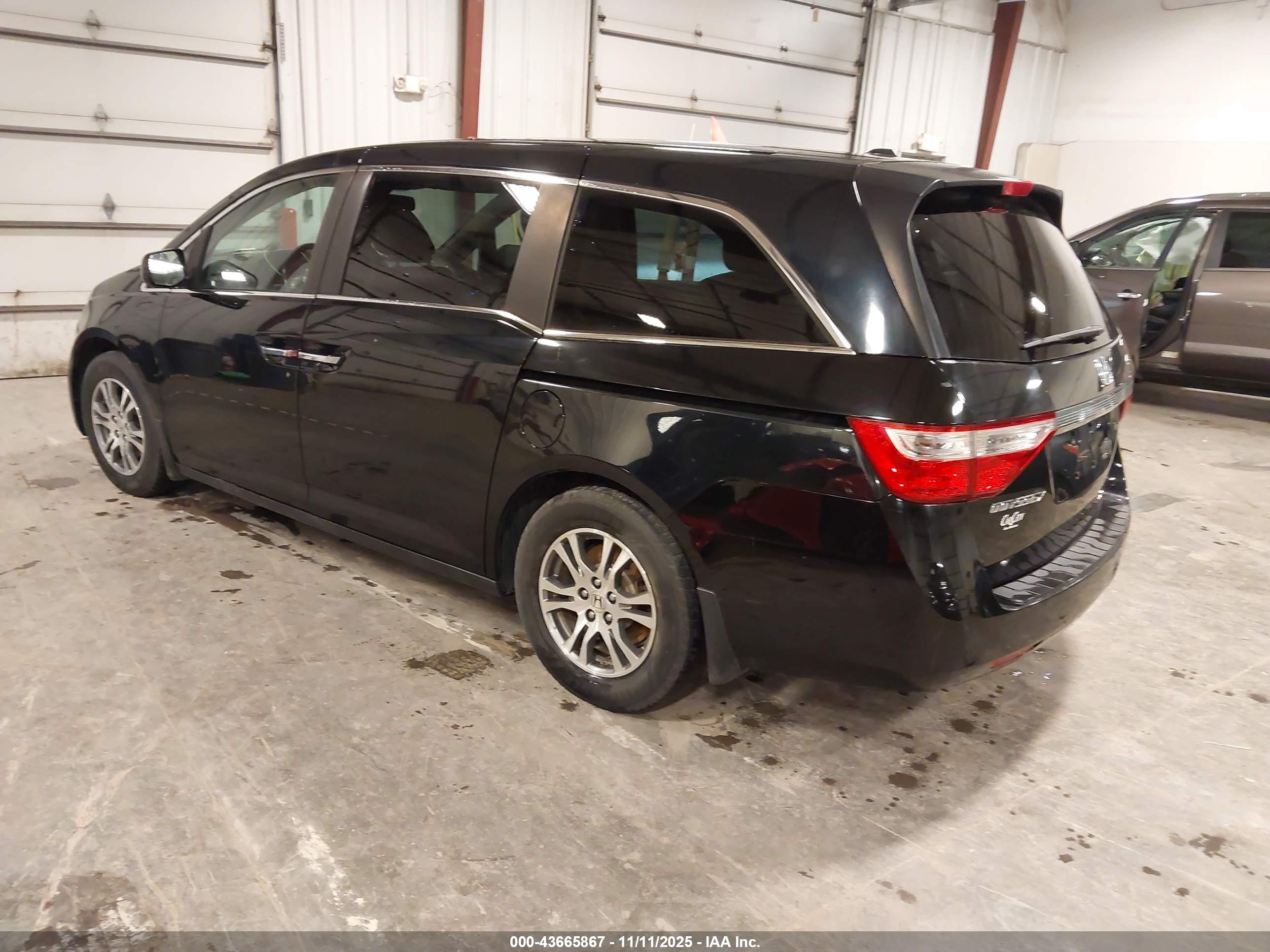 HONDA ODYSSEY image 3