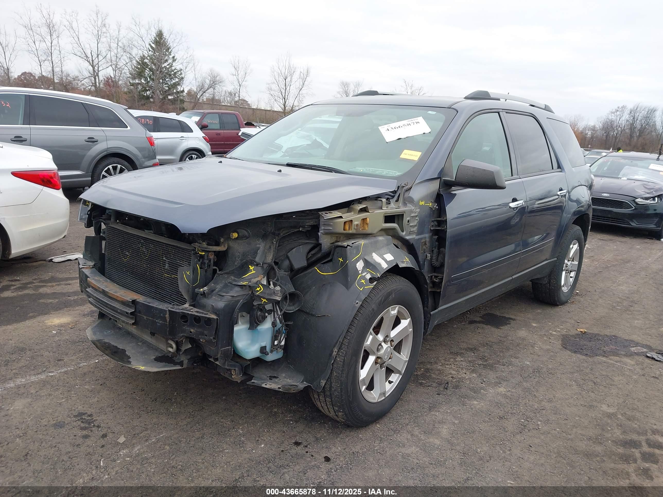 GMC ACADIA image 2