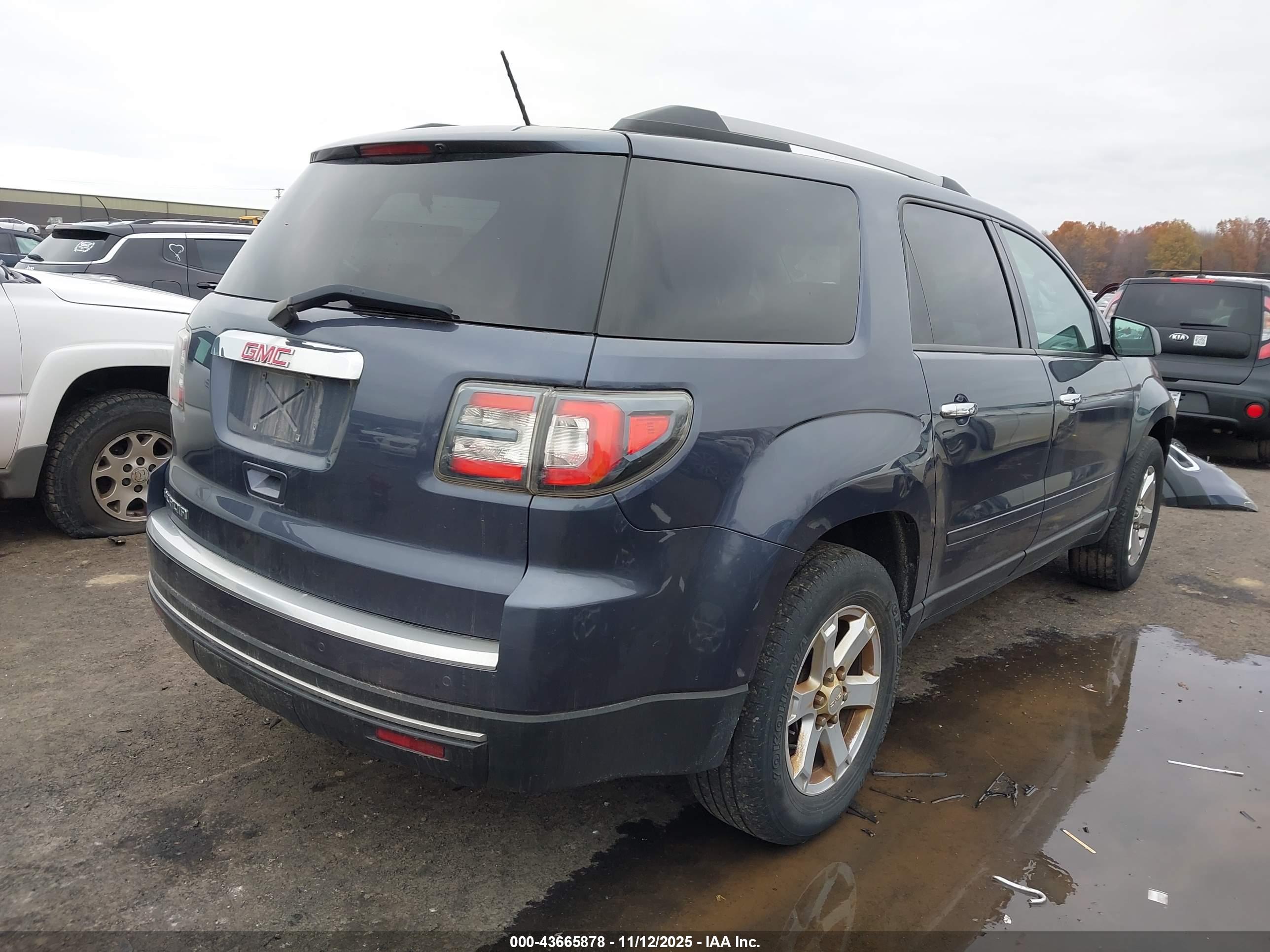 GMC ACADIA image 4