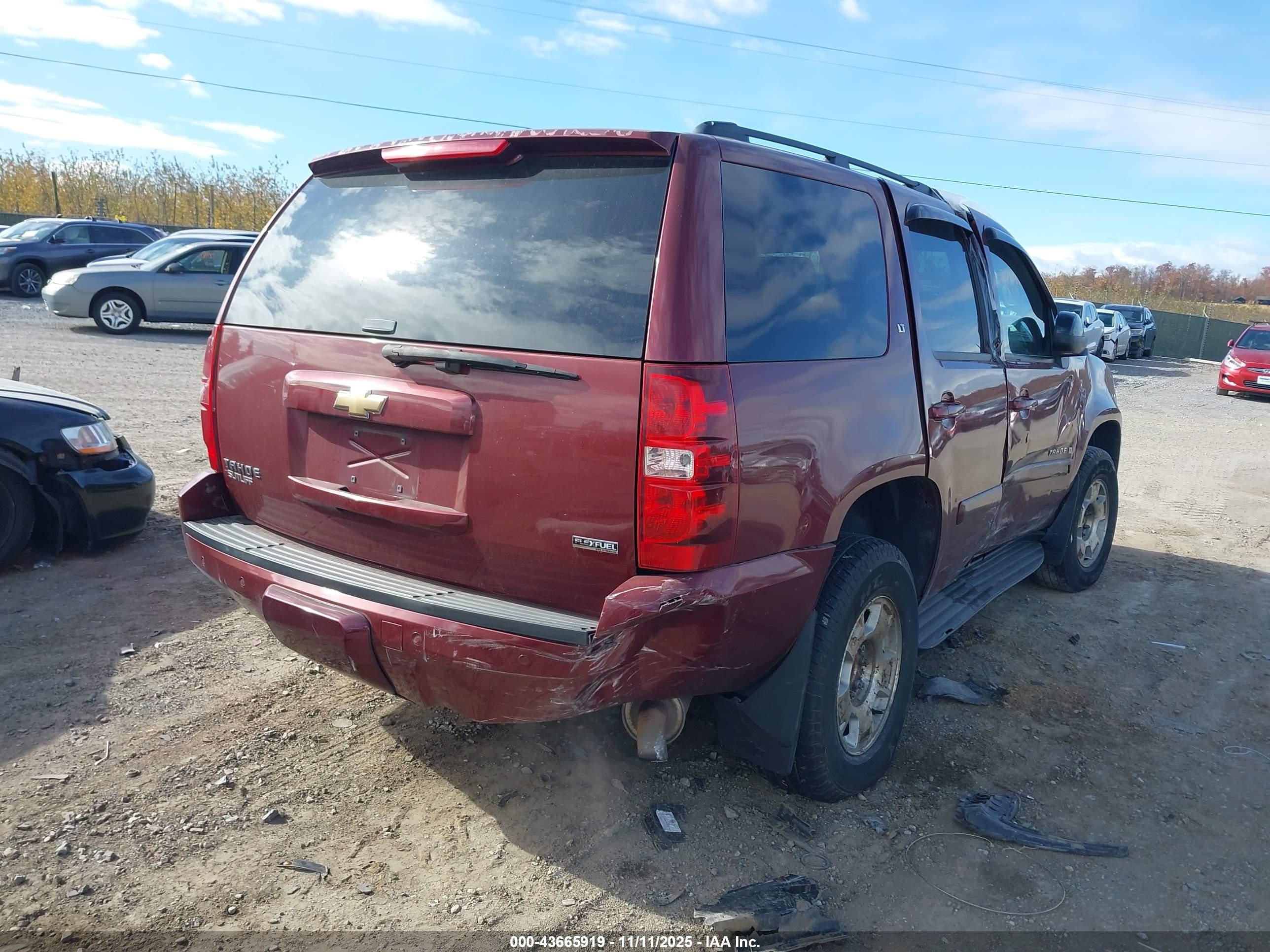 CHEVROLET TAHOE image 4