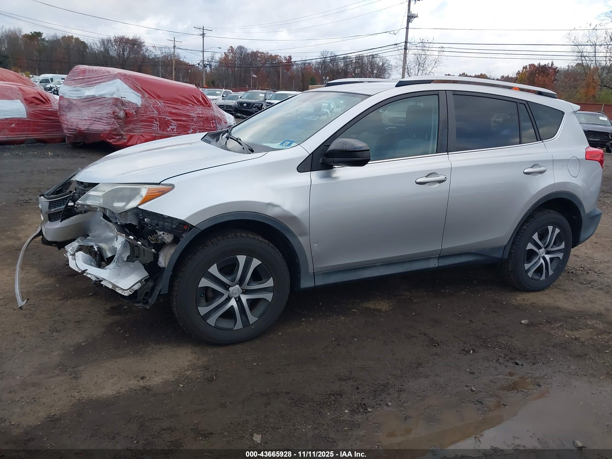 TOYOTA RAV4 image 6
