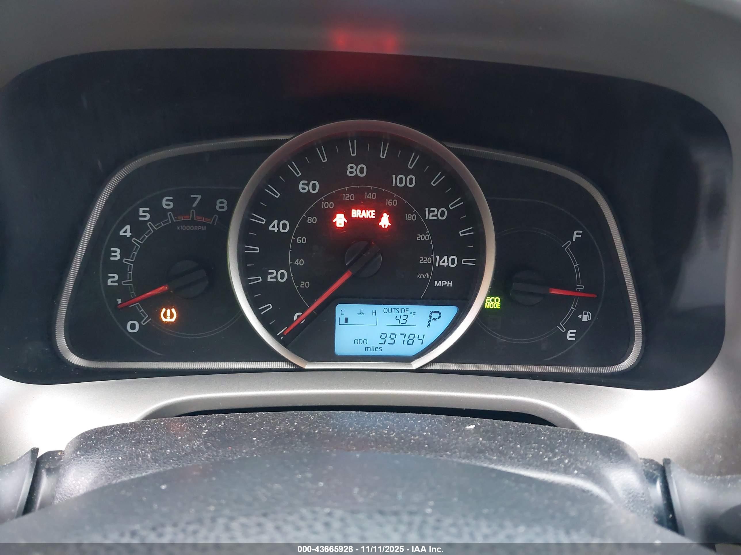 TOYOTA RAV4 image 7