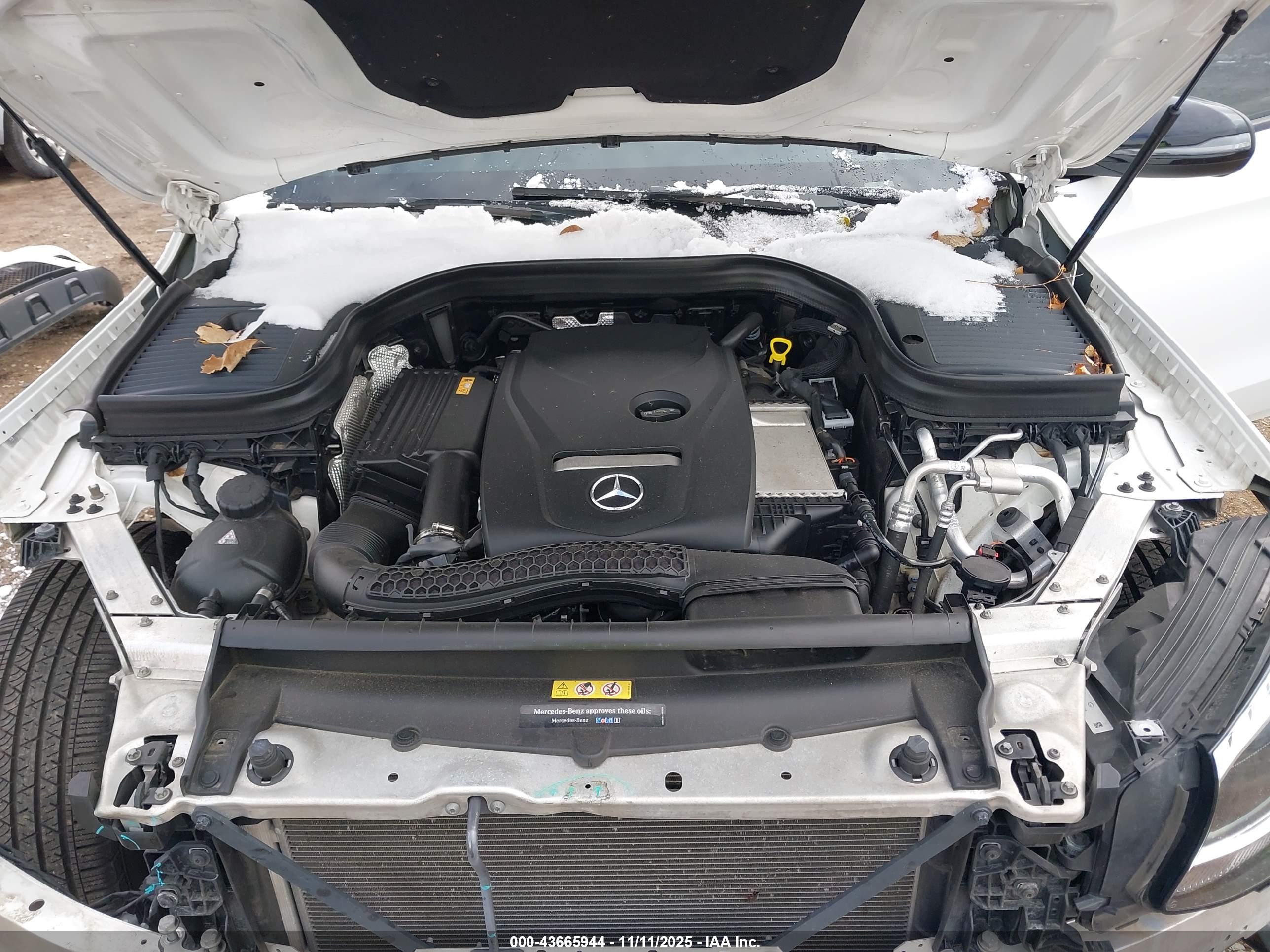 MERCEDES-BENZ GLC image 10