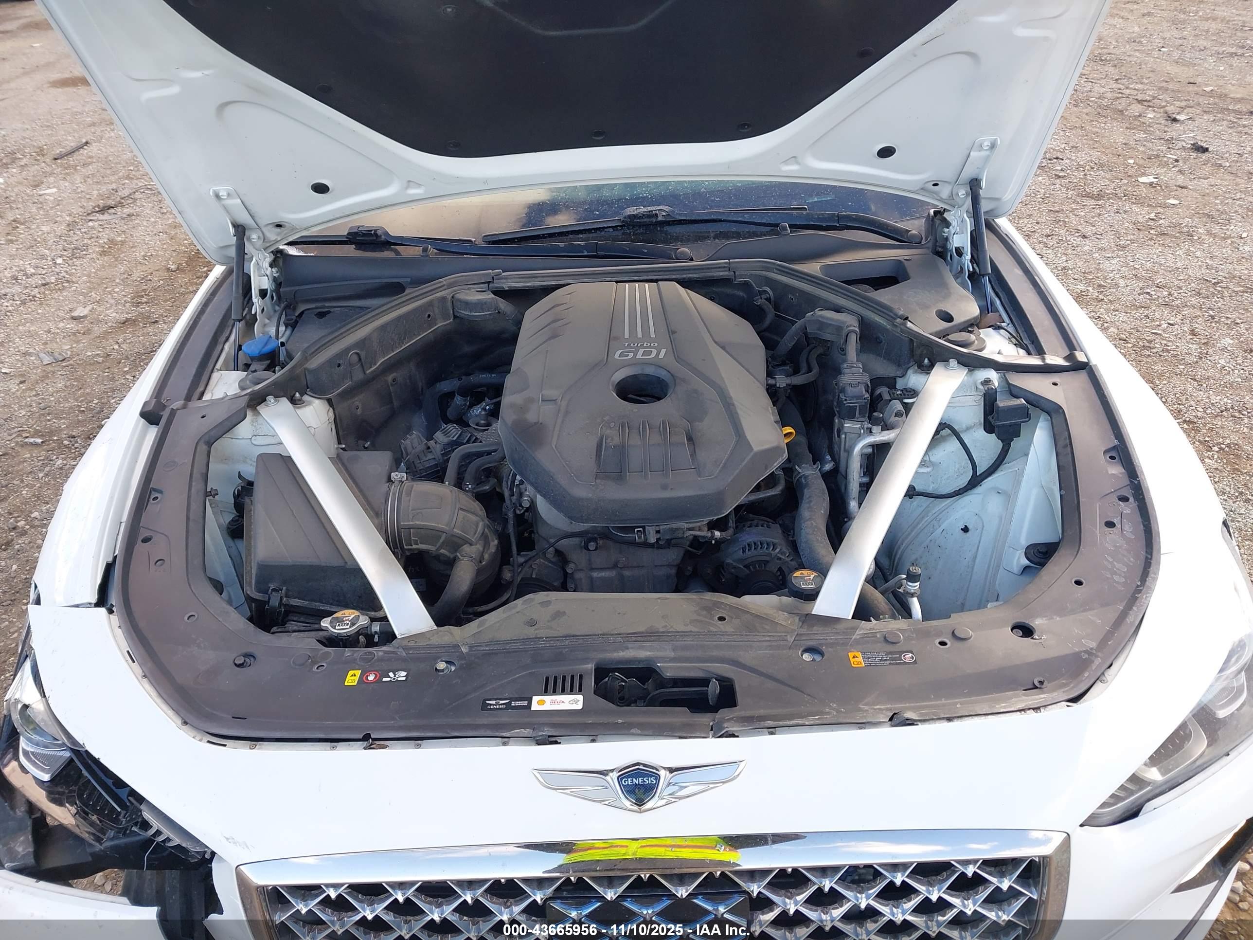 GENESIS G70 image 10