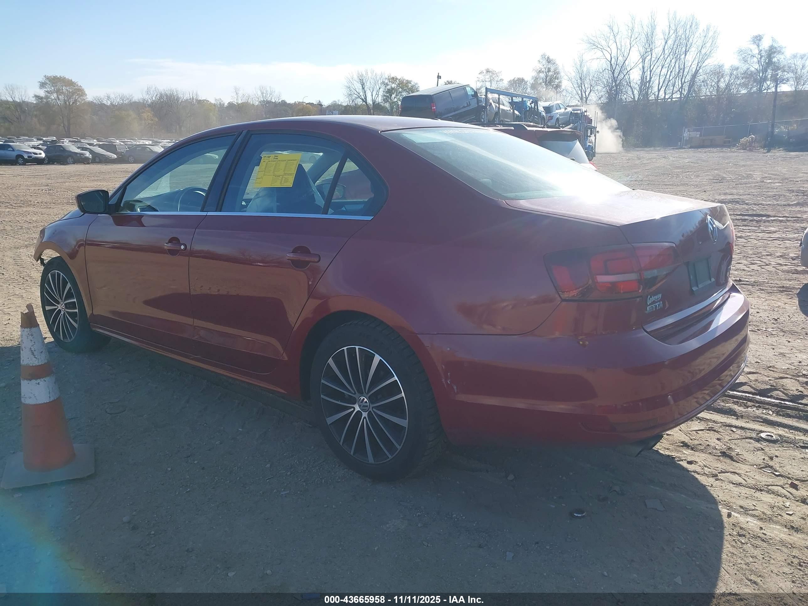 VOLKSWAGEN JETTA image 3