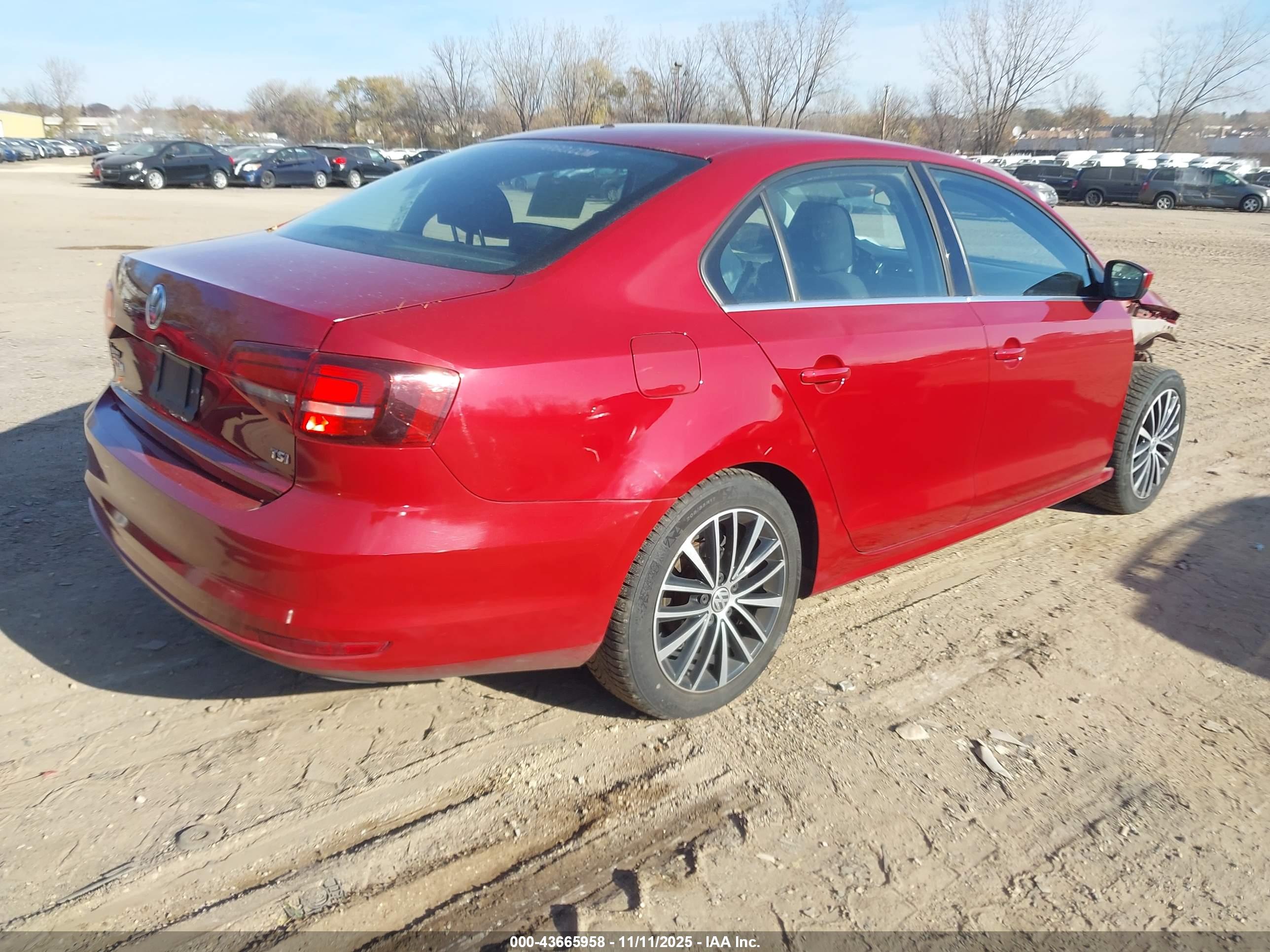 VOLKSWAGEN JETTA image 4