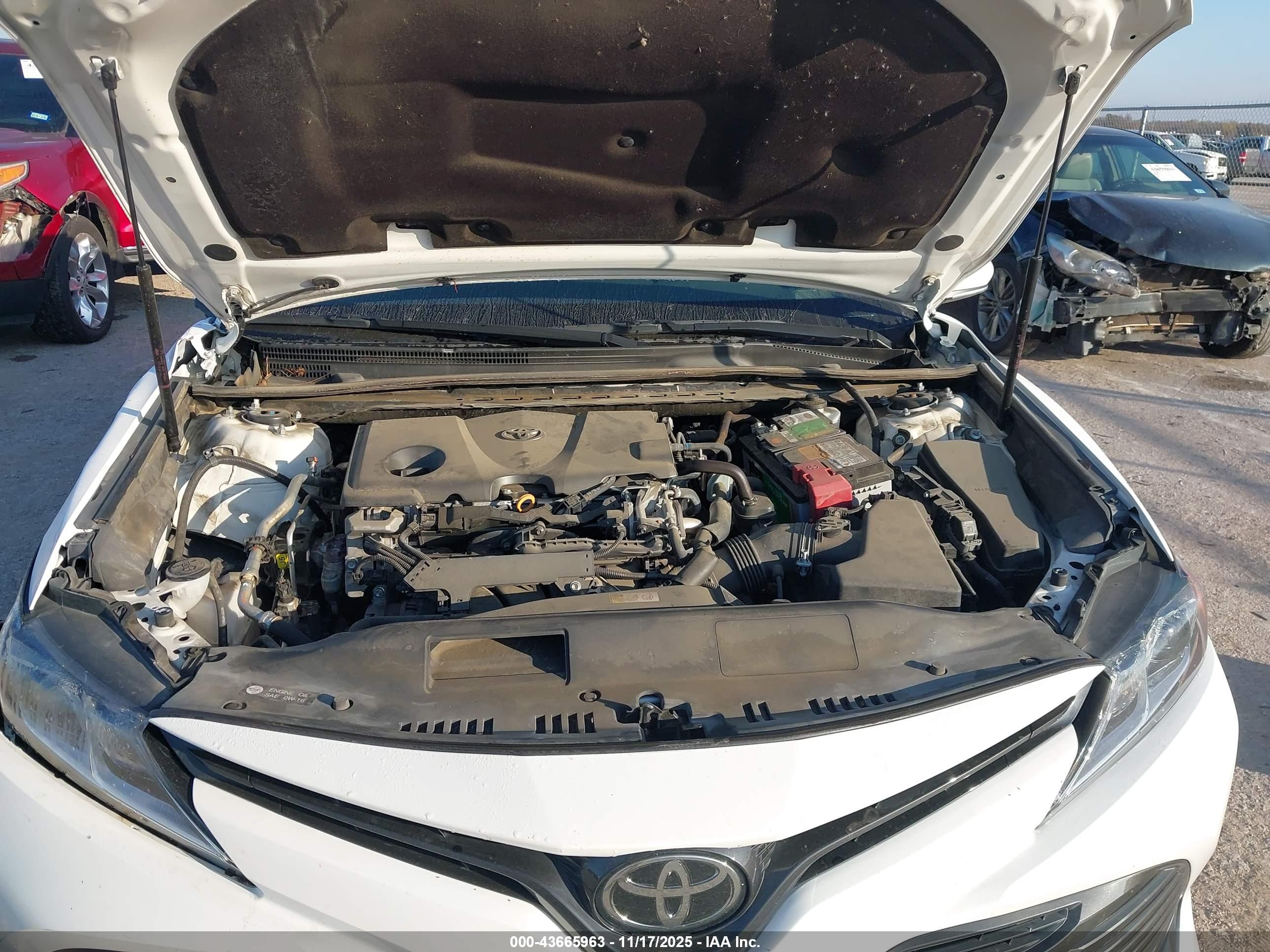 TOYOTA CAMRY image 10