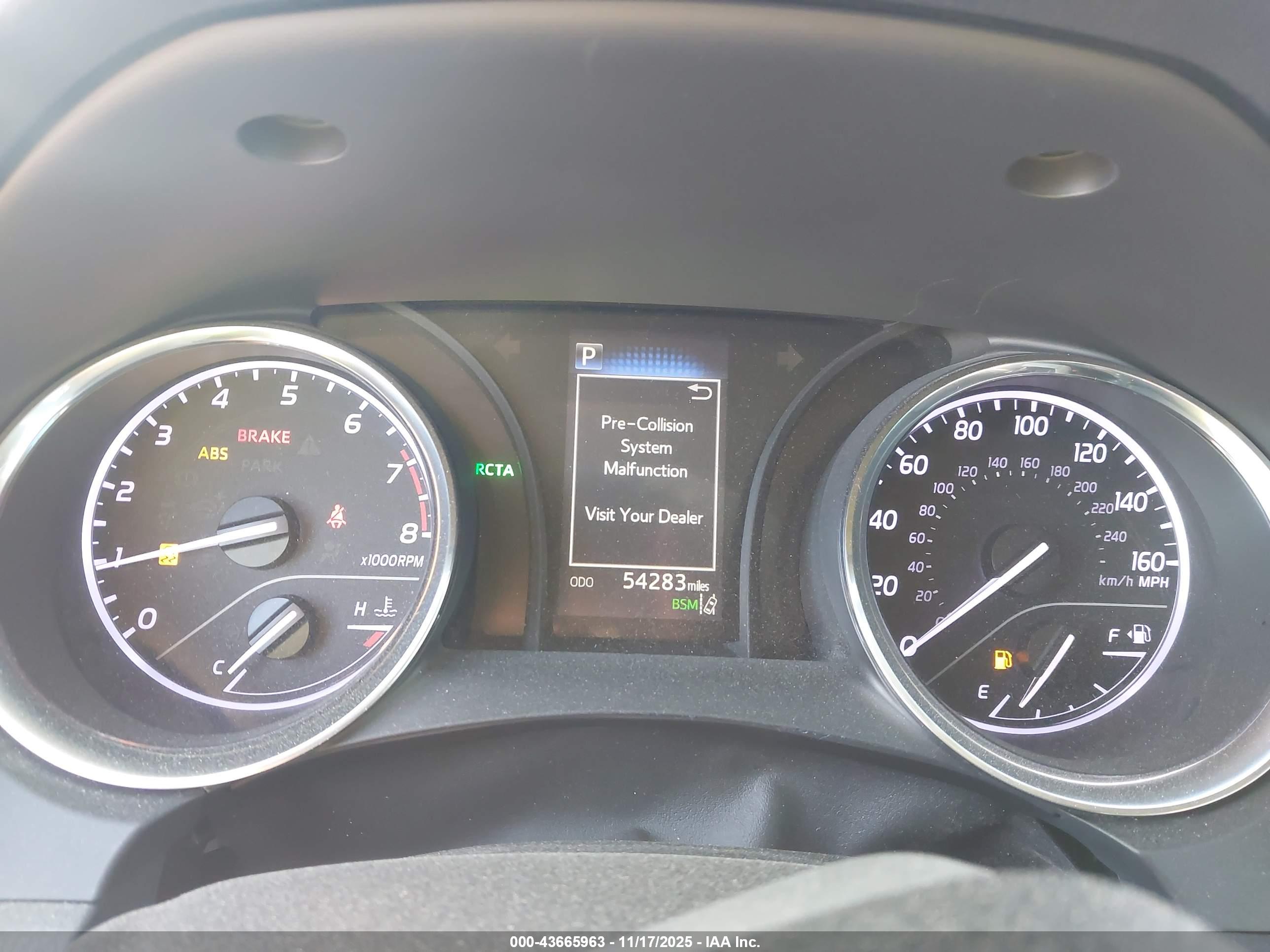 TOYOTA CAMRY image 7