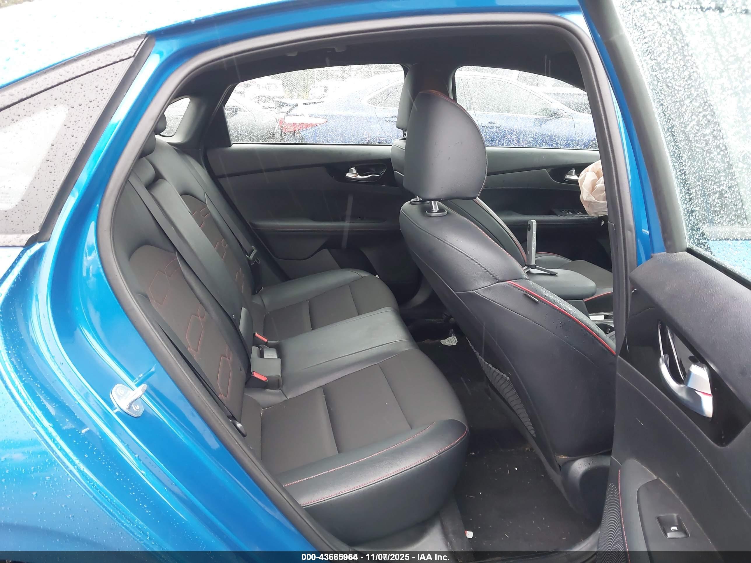 KIA FORTE image 8