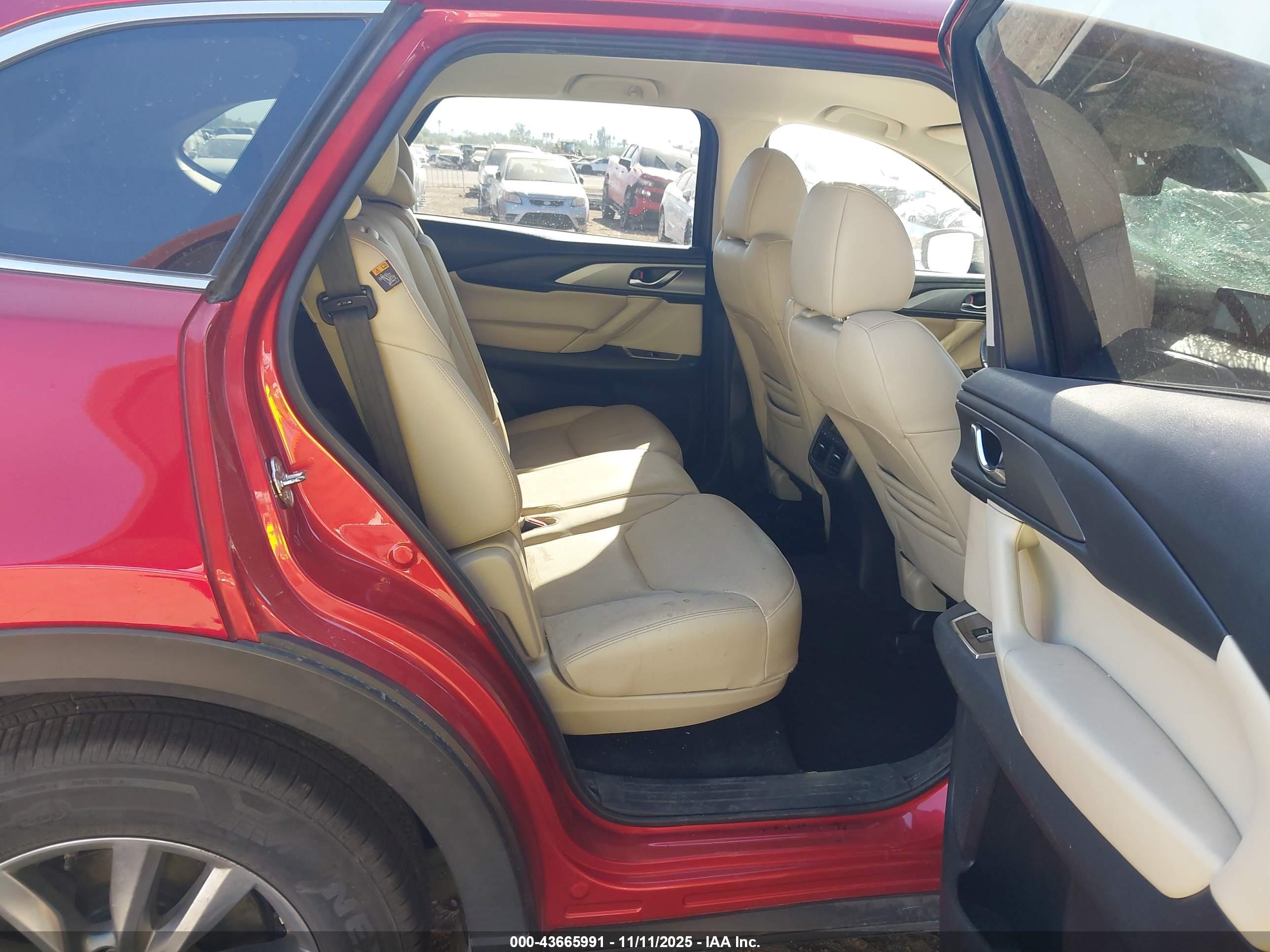 MAZDA CX-9 image 8