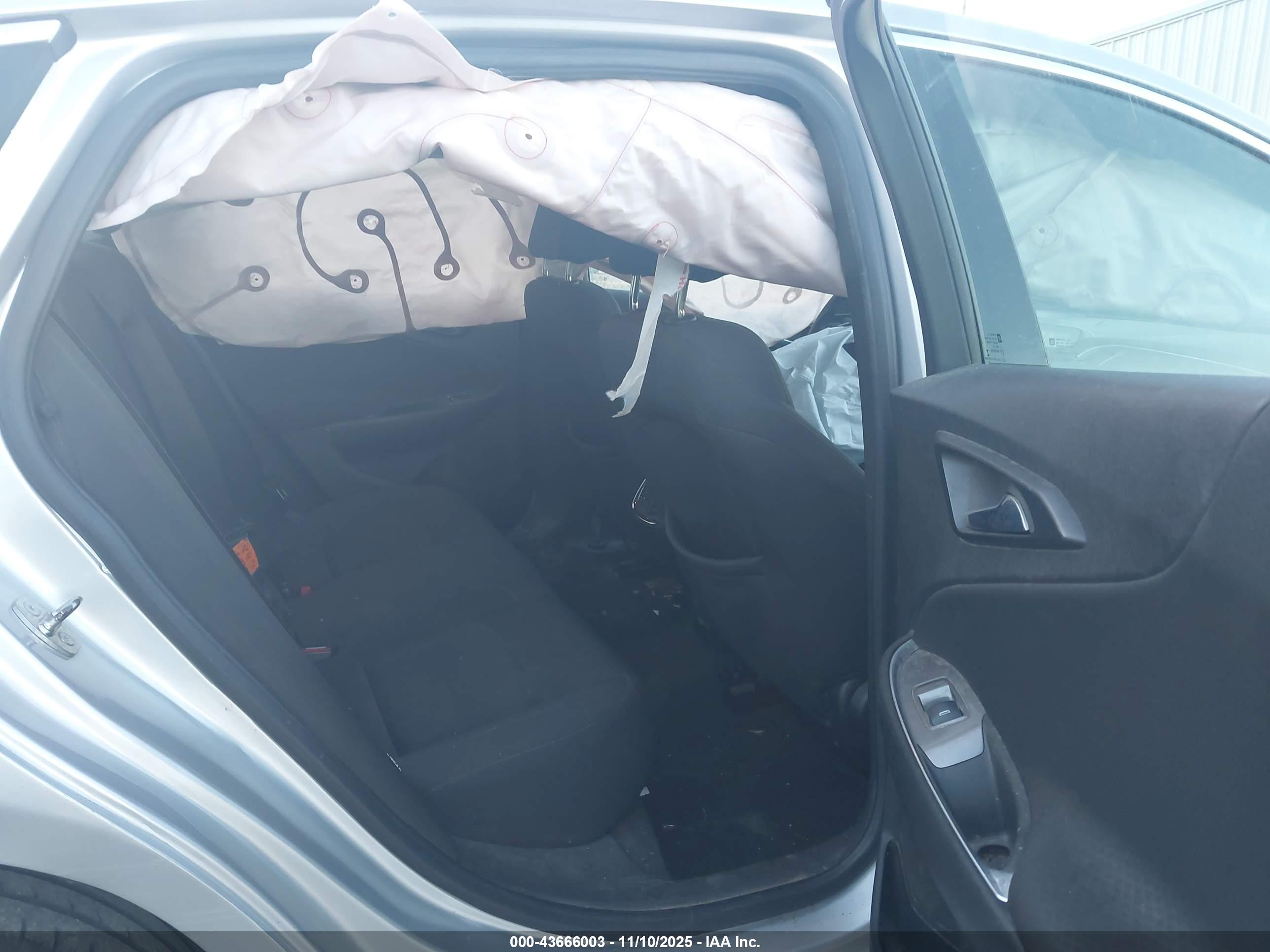 CHEVROLET MALIBU image 8