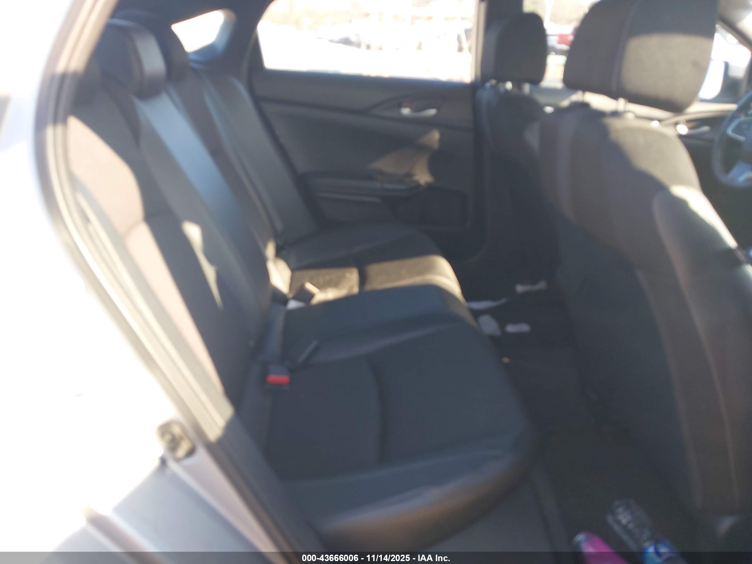 HONDA CIVIC image 8