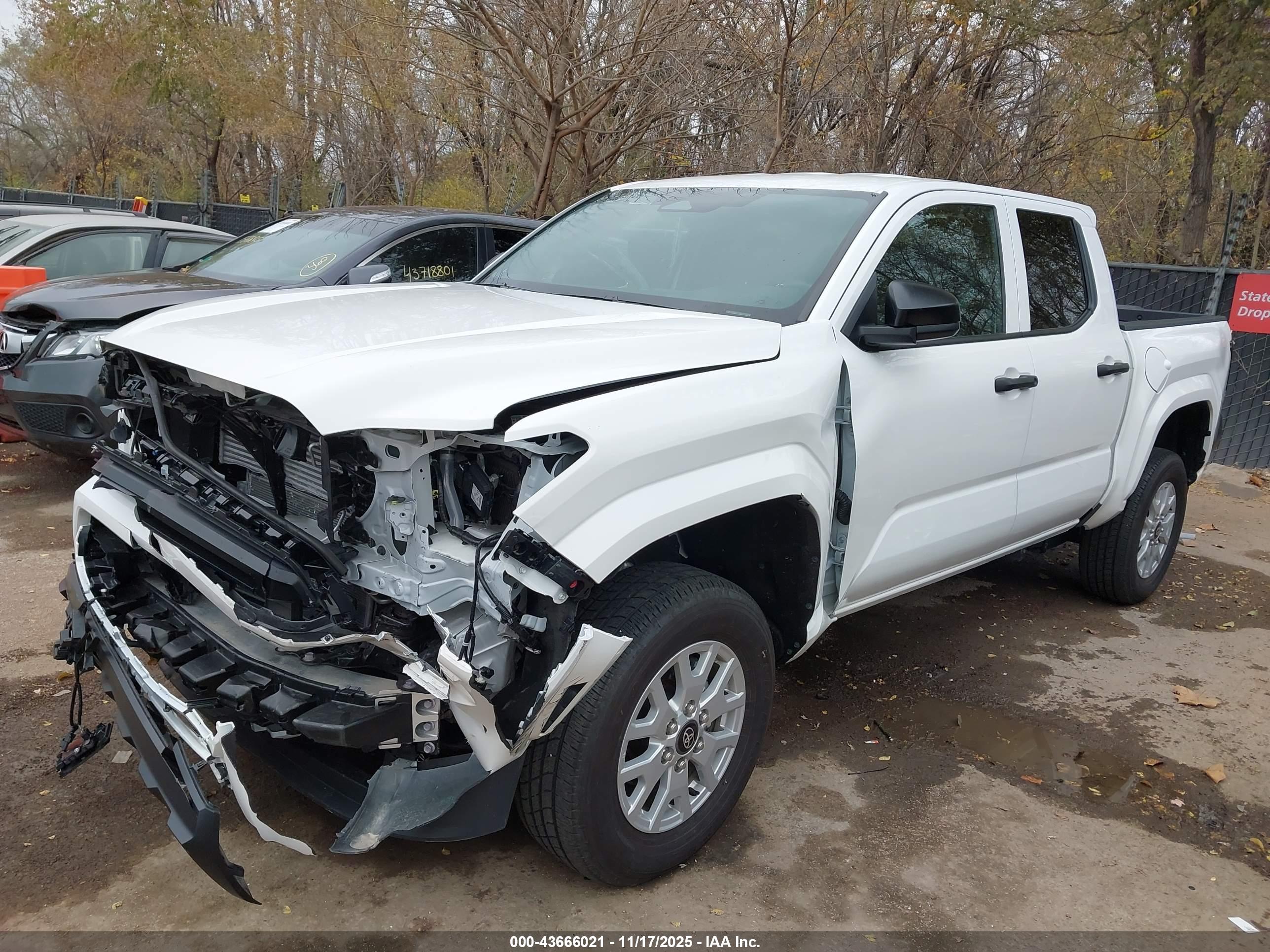 TOYOTA TACOMA image 2