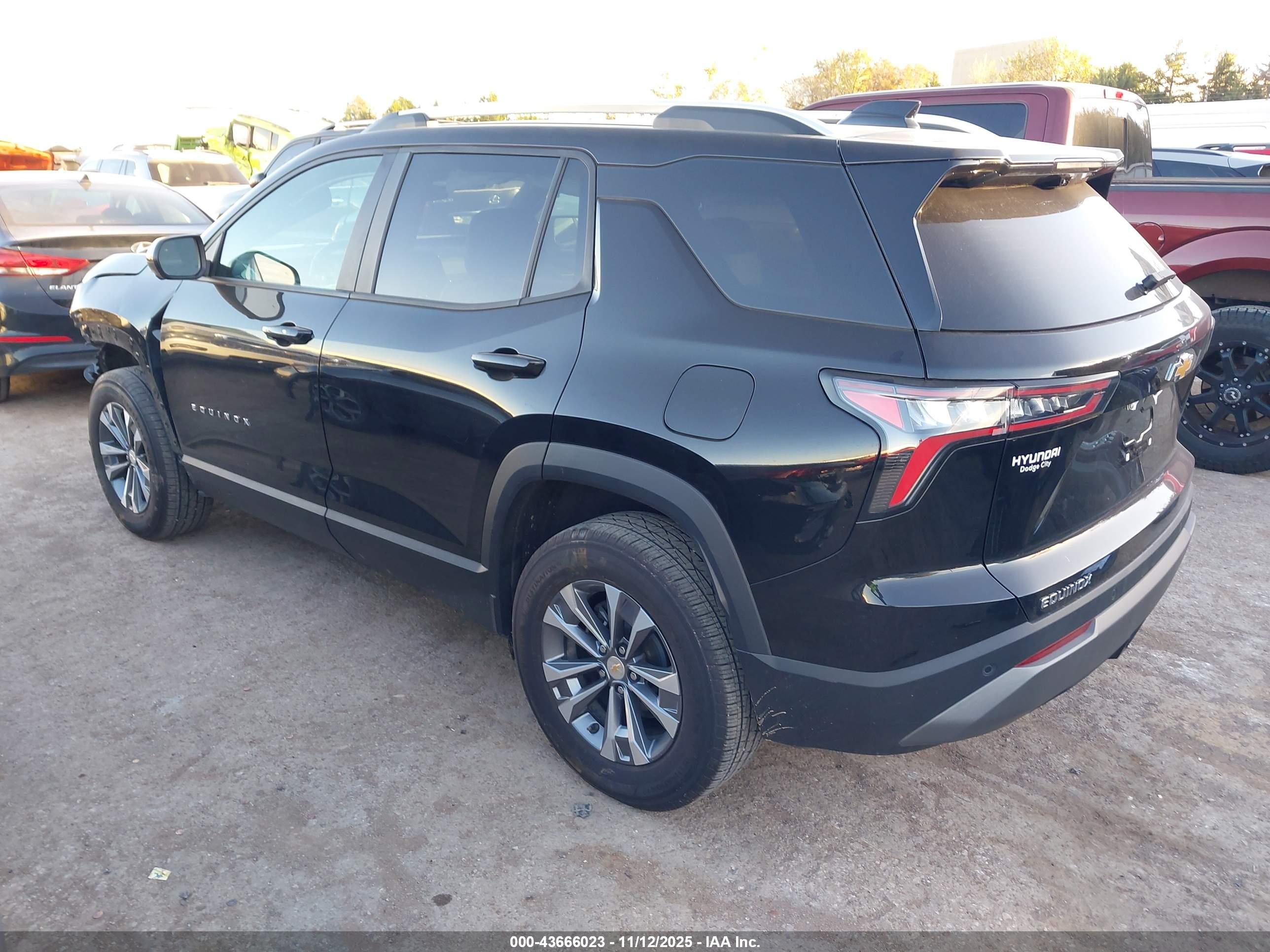 CHEVROLET EQUINOX image 3
