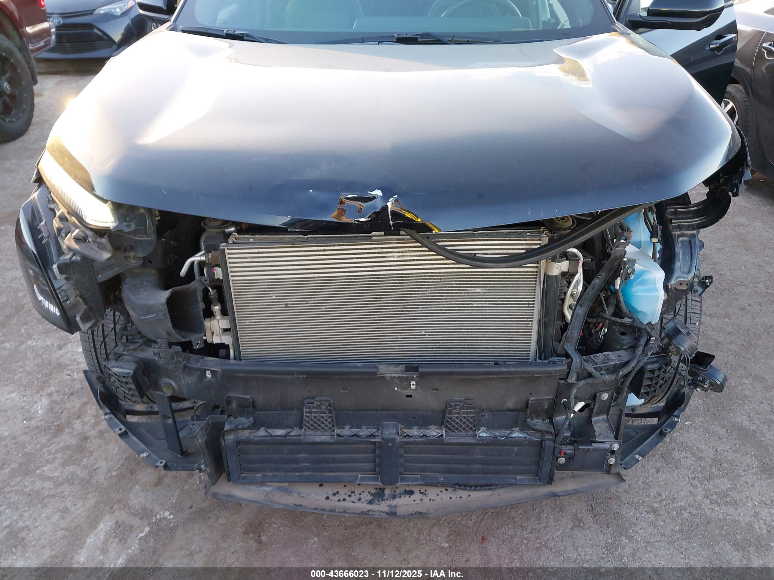 CHEVROLET EQUINOX image 6
