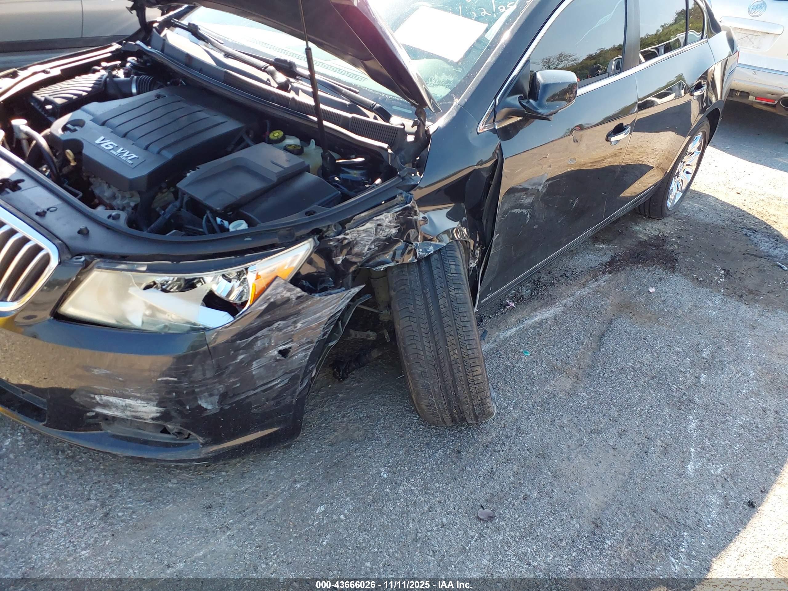 BUICK LACROSSE image 6