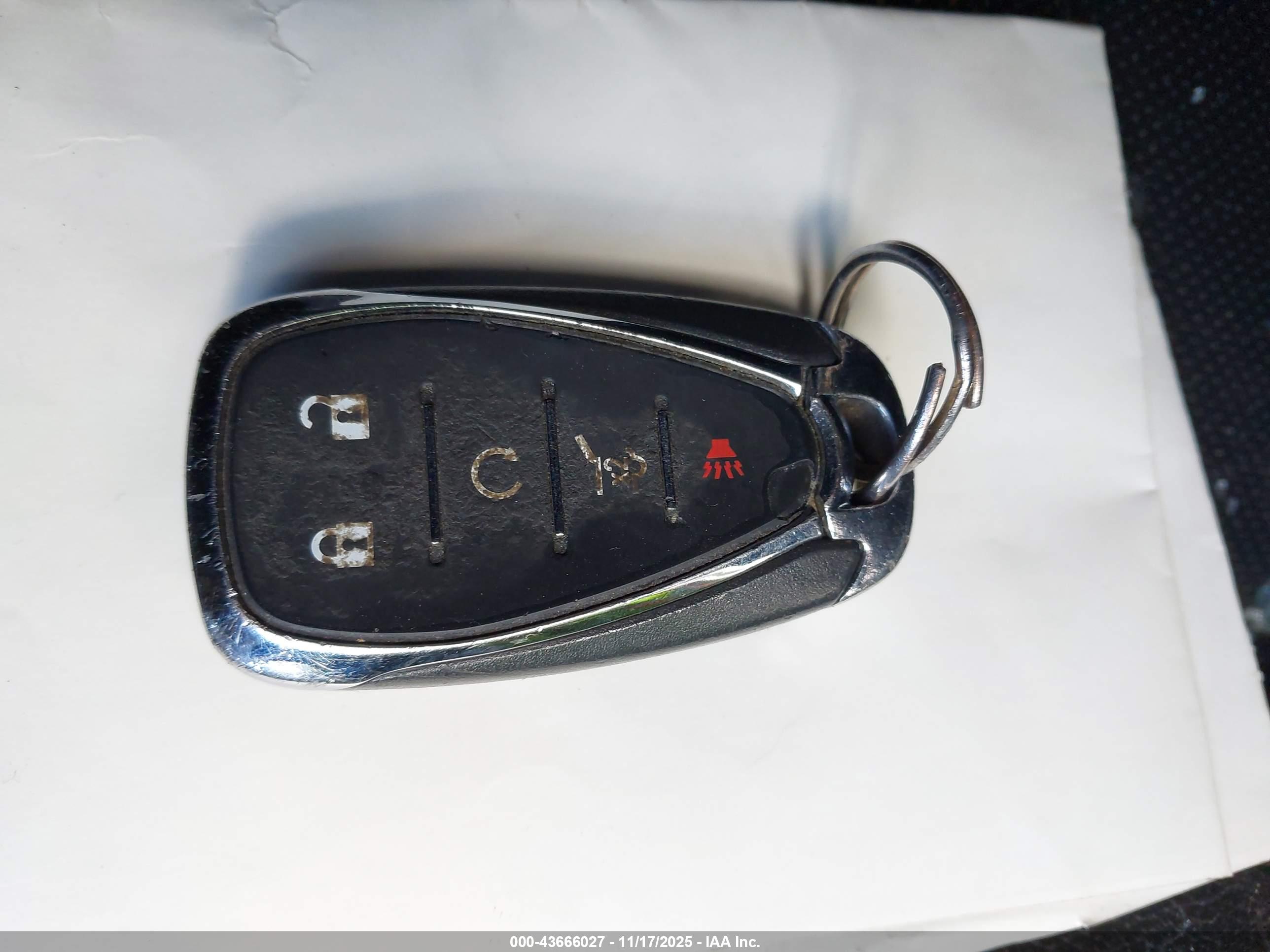 CHEVROLET EQUINOX image 11