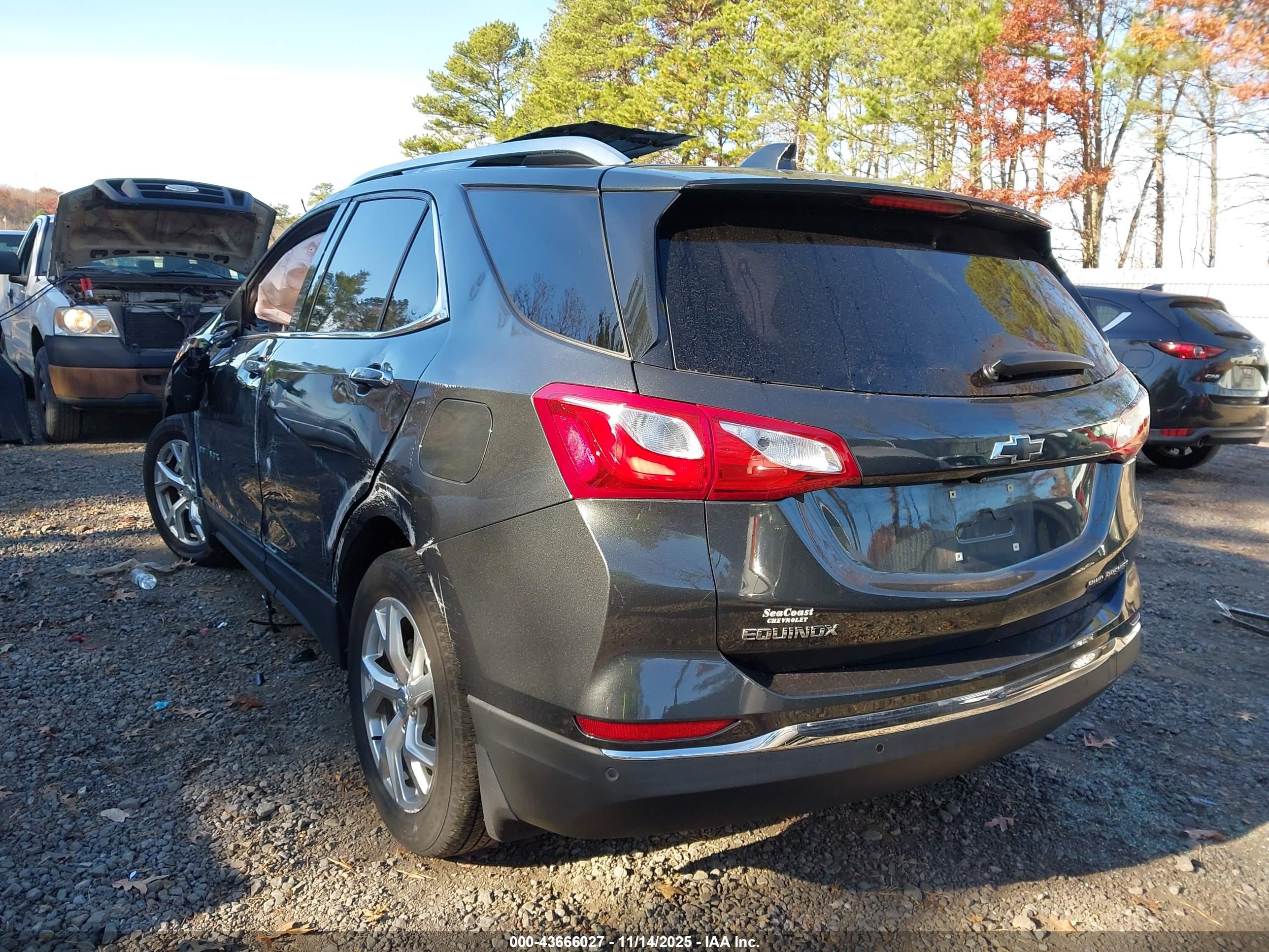 CHEVROLET EQUINOX image 3