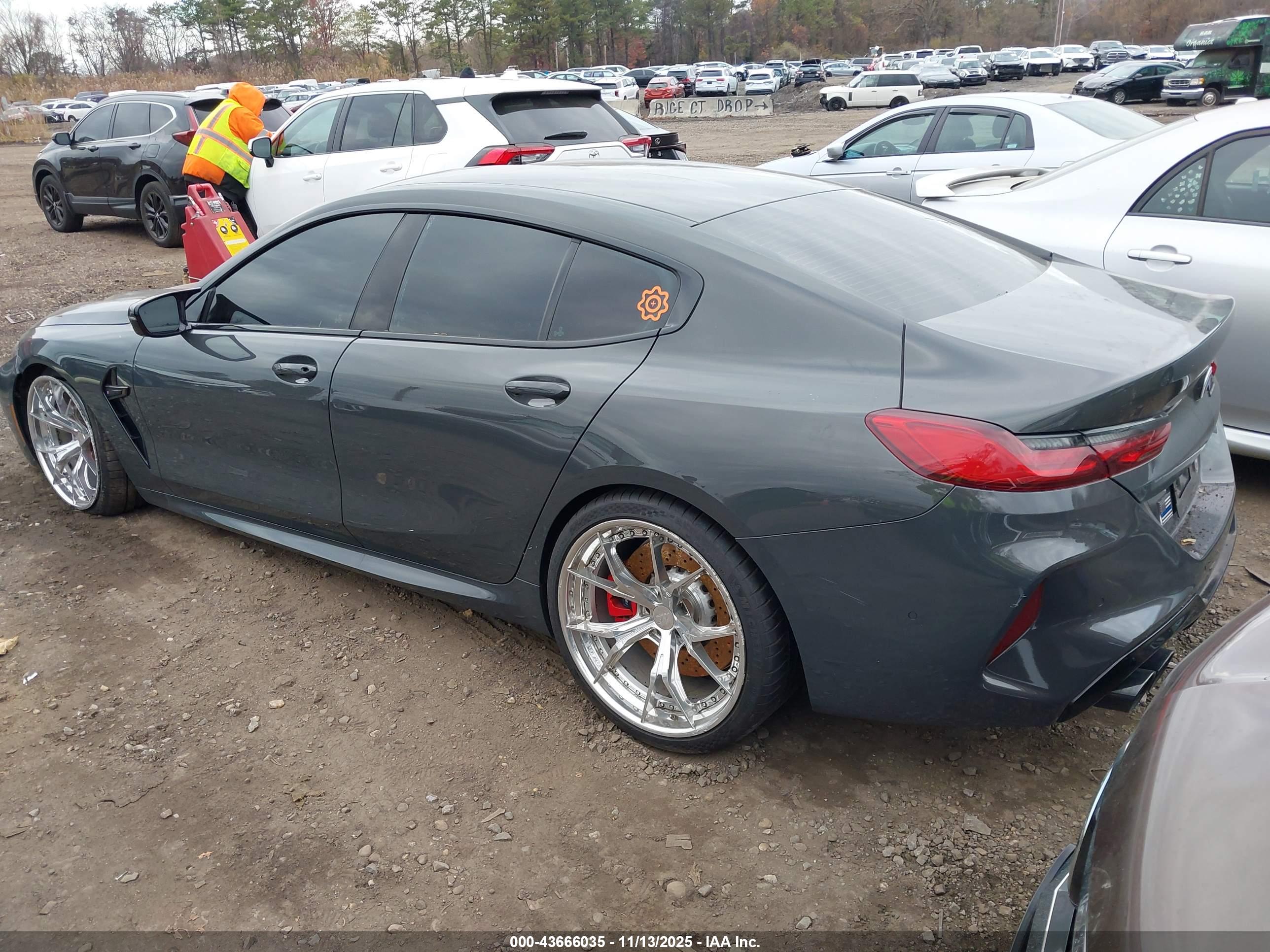 BMW M8 image 3