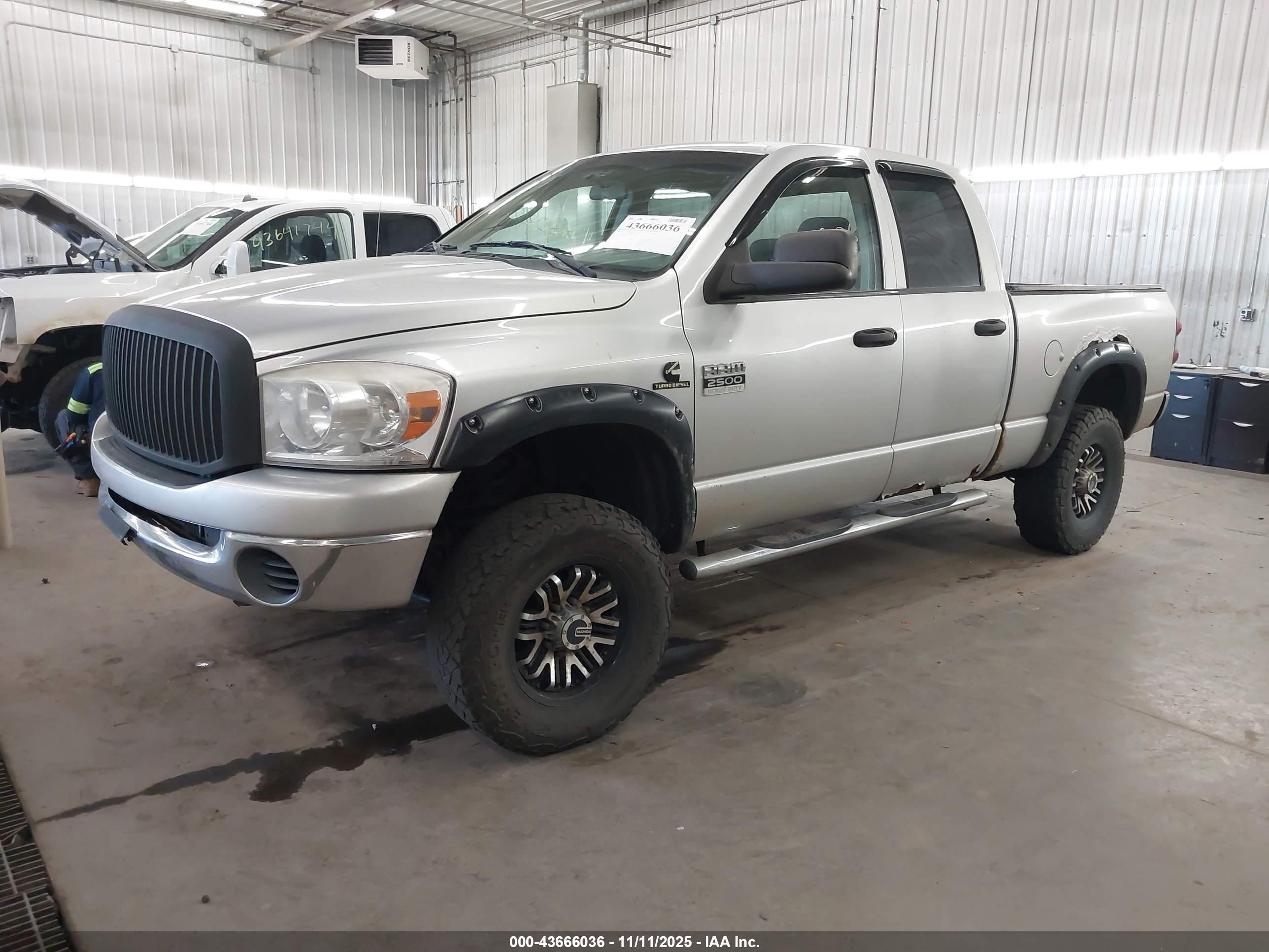 DODGE RAM image 2