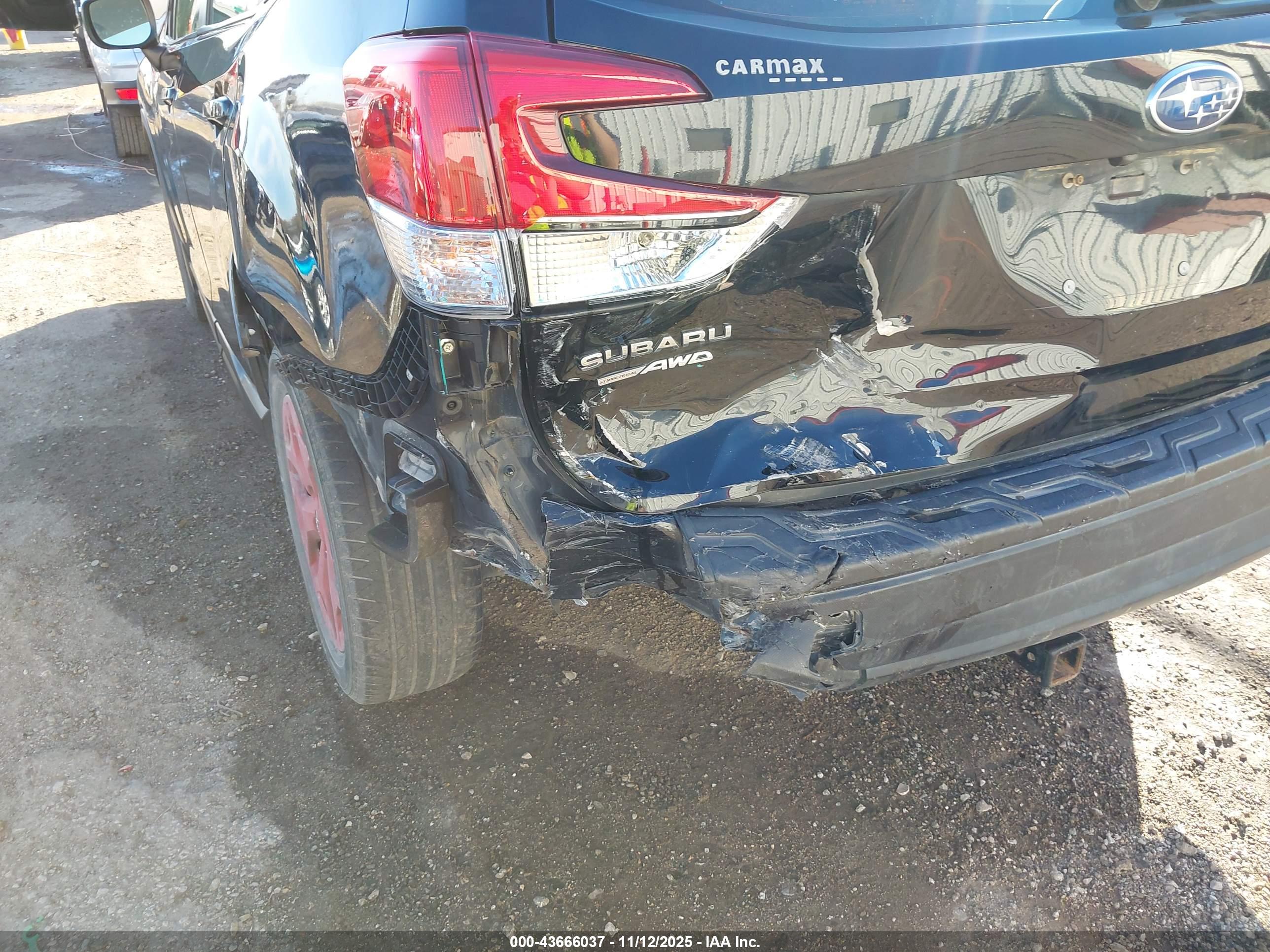 SUBARU FORESTER image 6