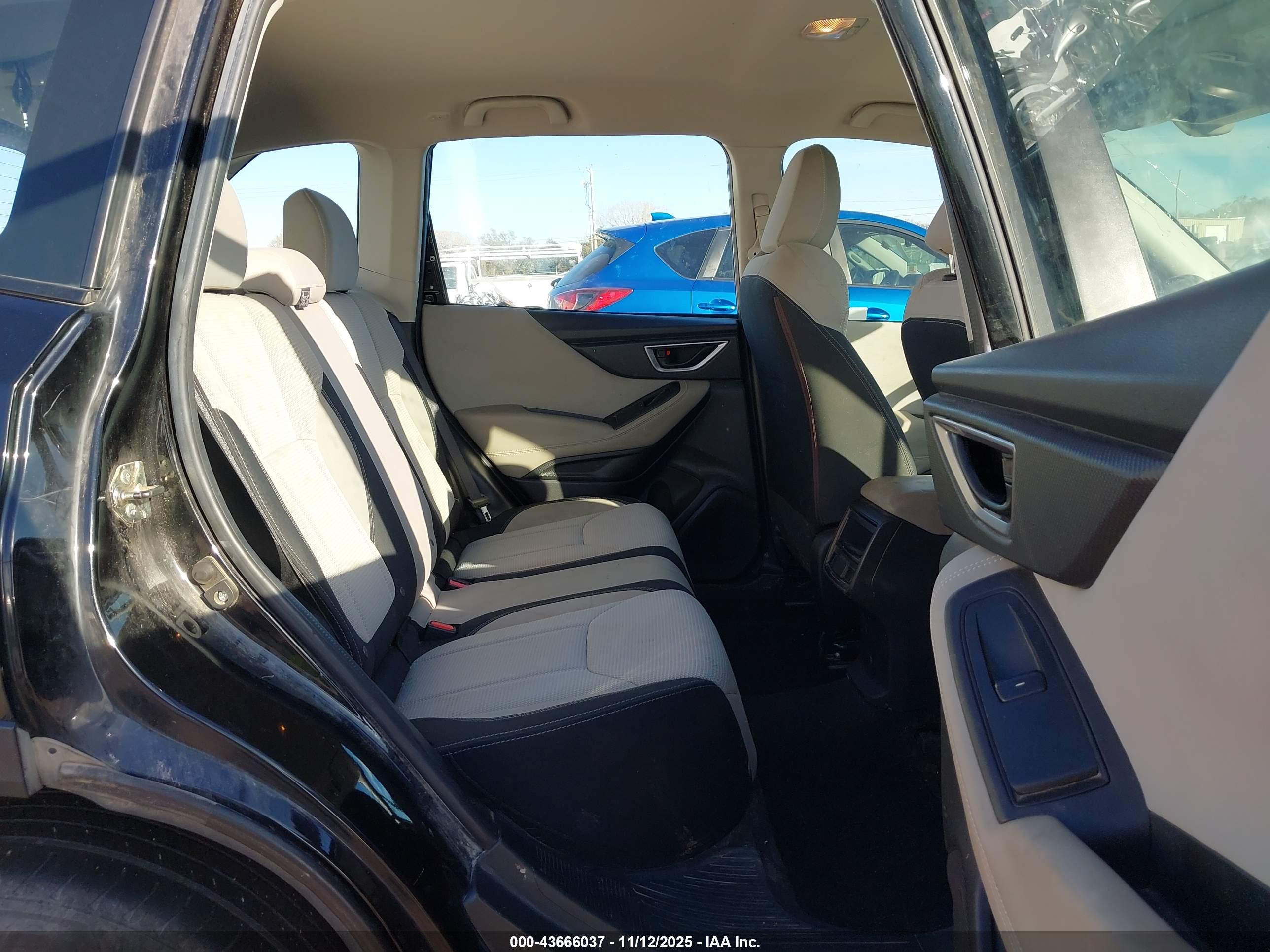 SUBARU FORESTER image 8