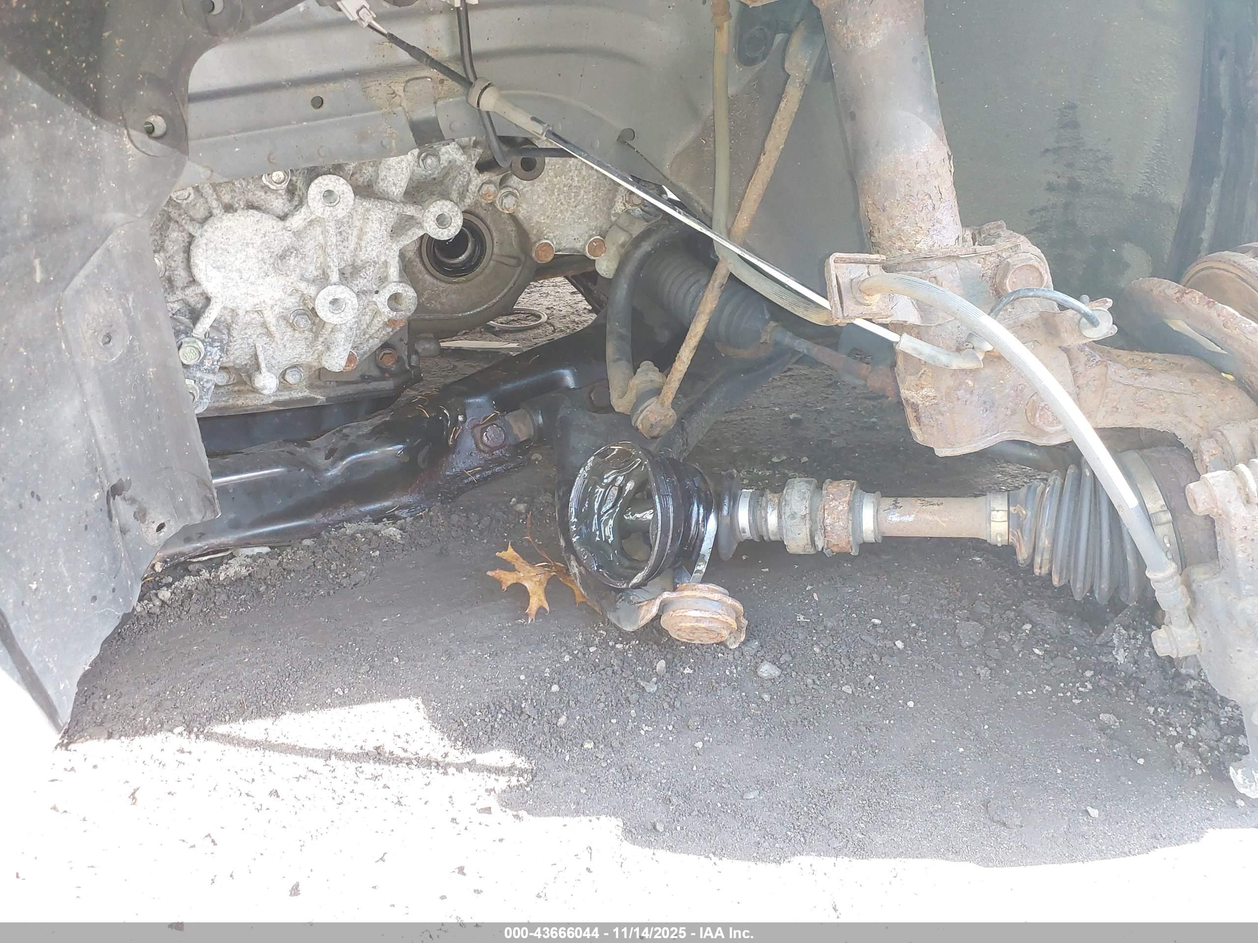 NISSAN ROGUE image 6