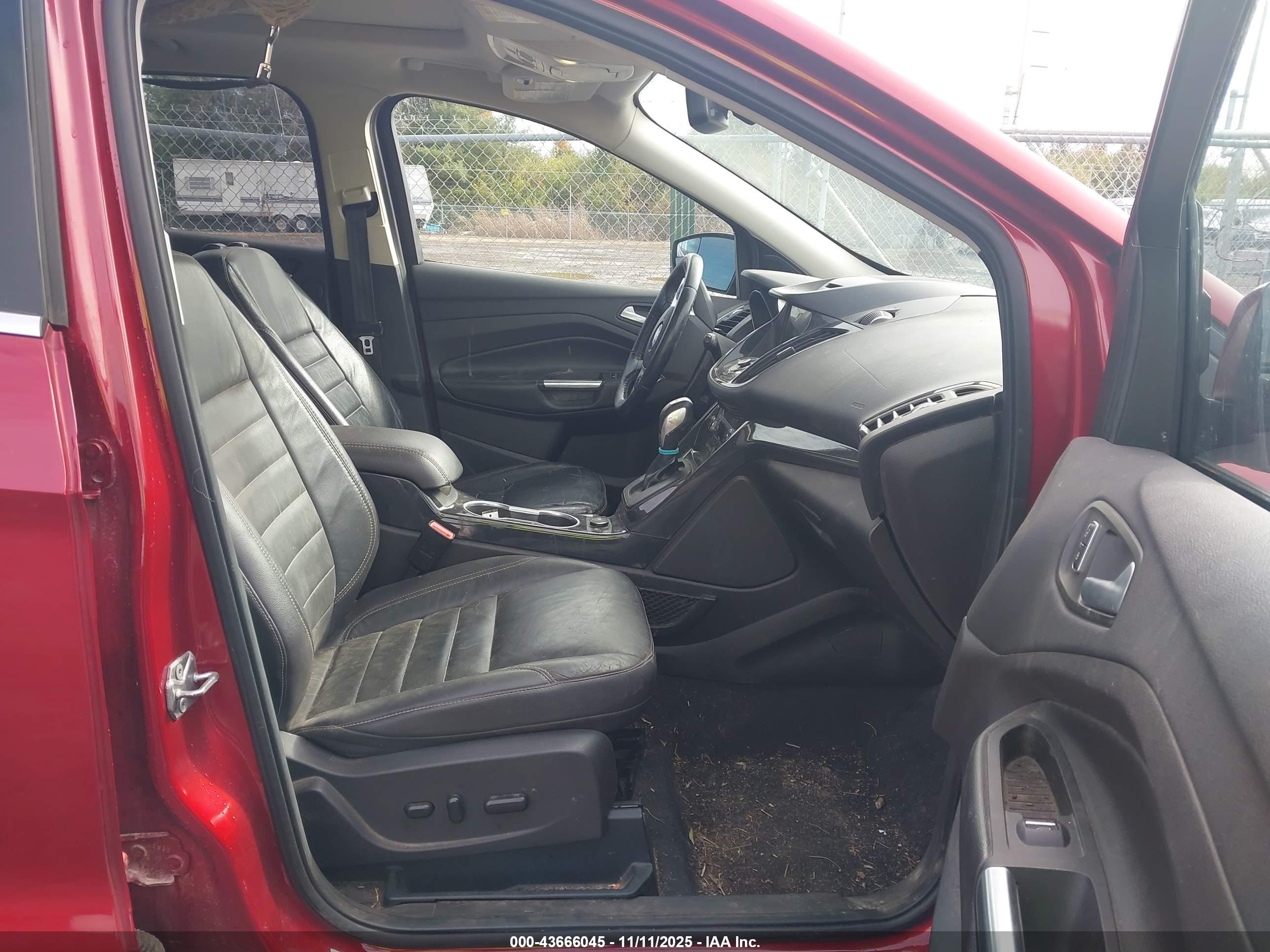 FORD ESCAPE image 5