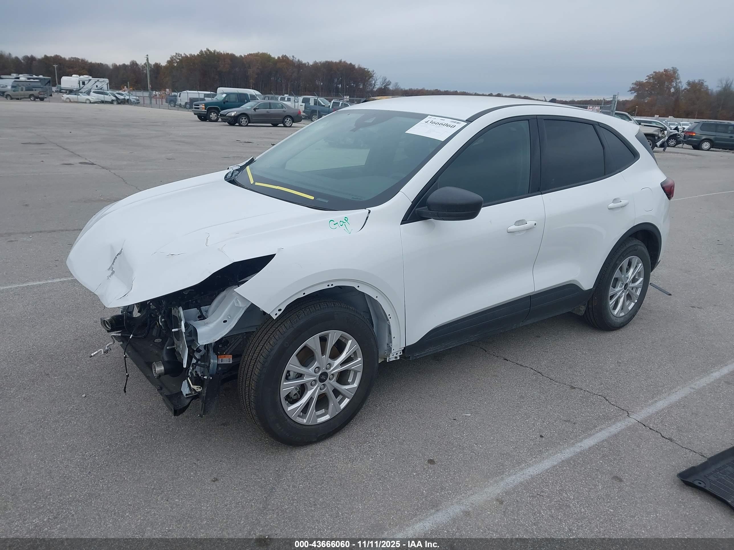 FORD ESCAPE image 2