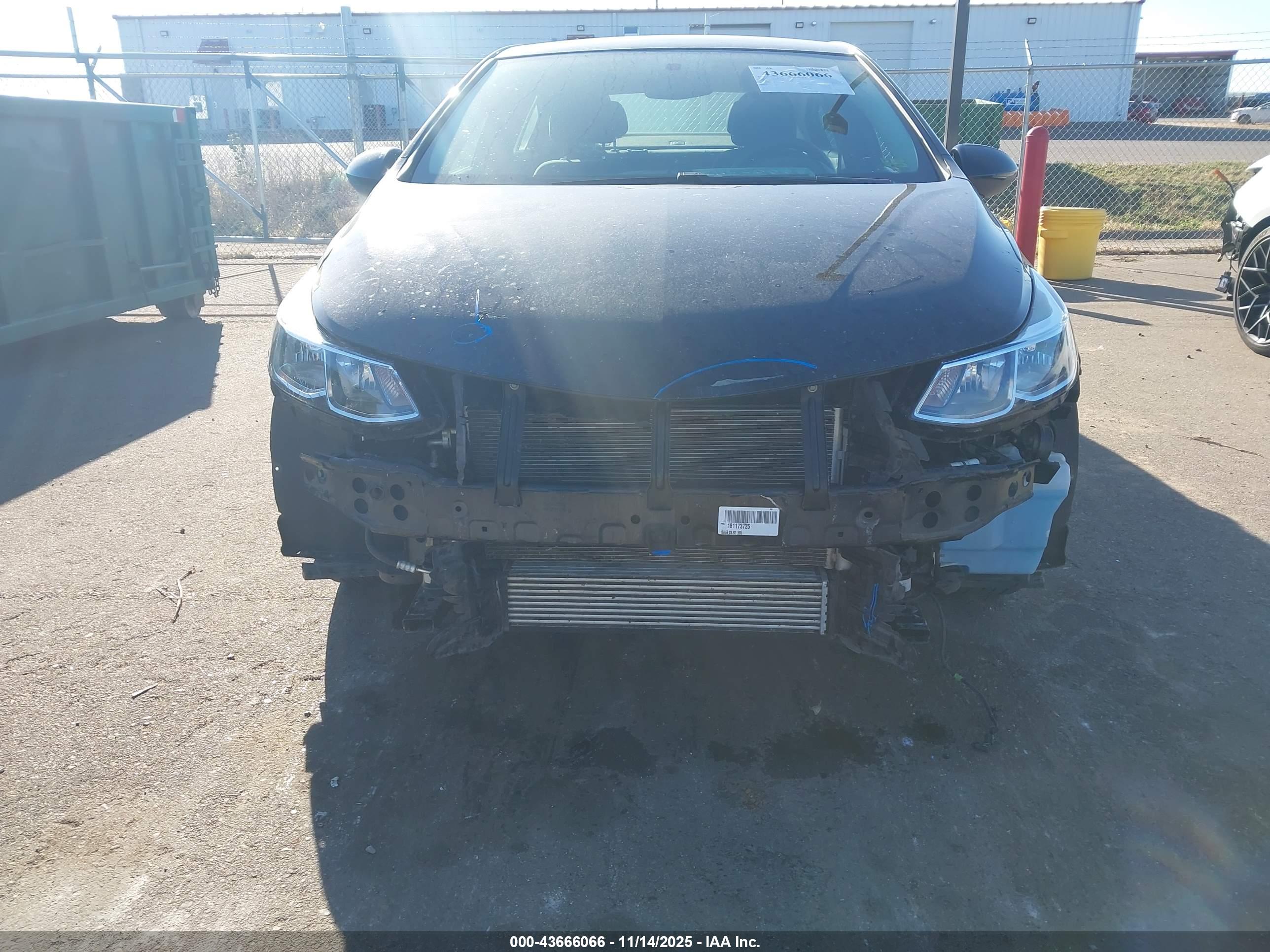 CHEVROLET CRUZE image 6