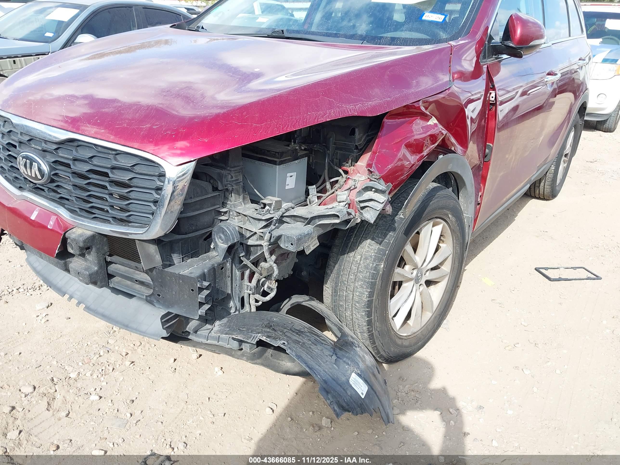 KIA SORENTO image 6