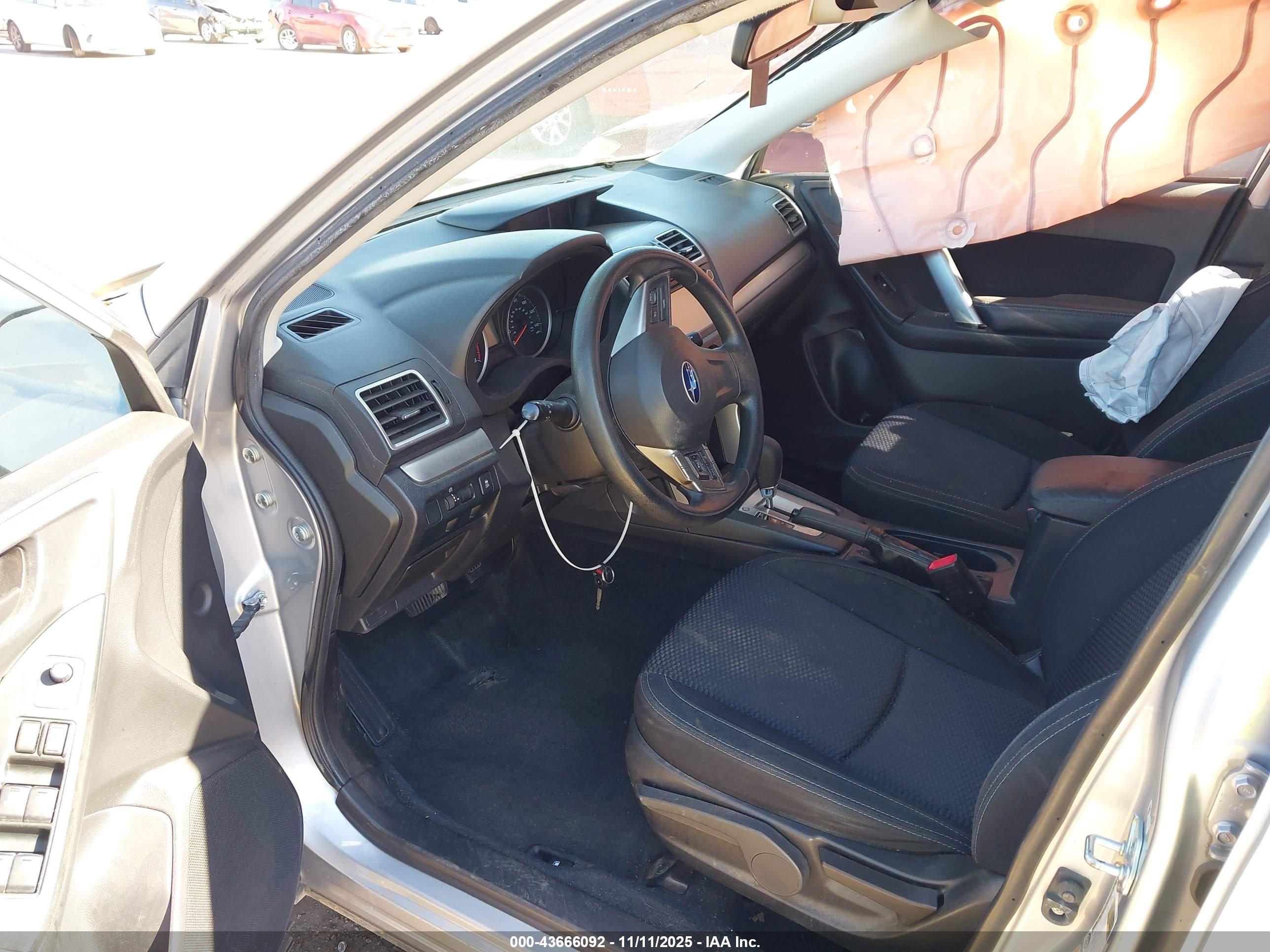 SUBARU FORESTER image 5