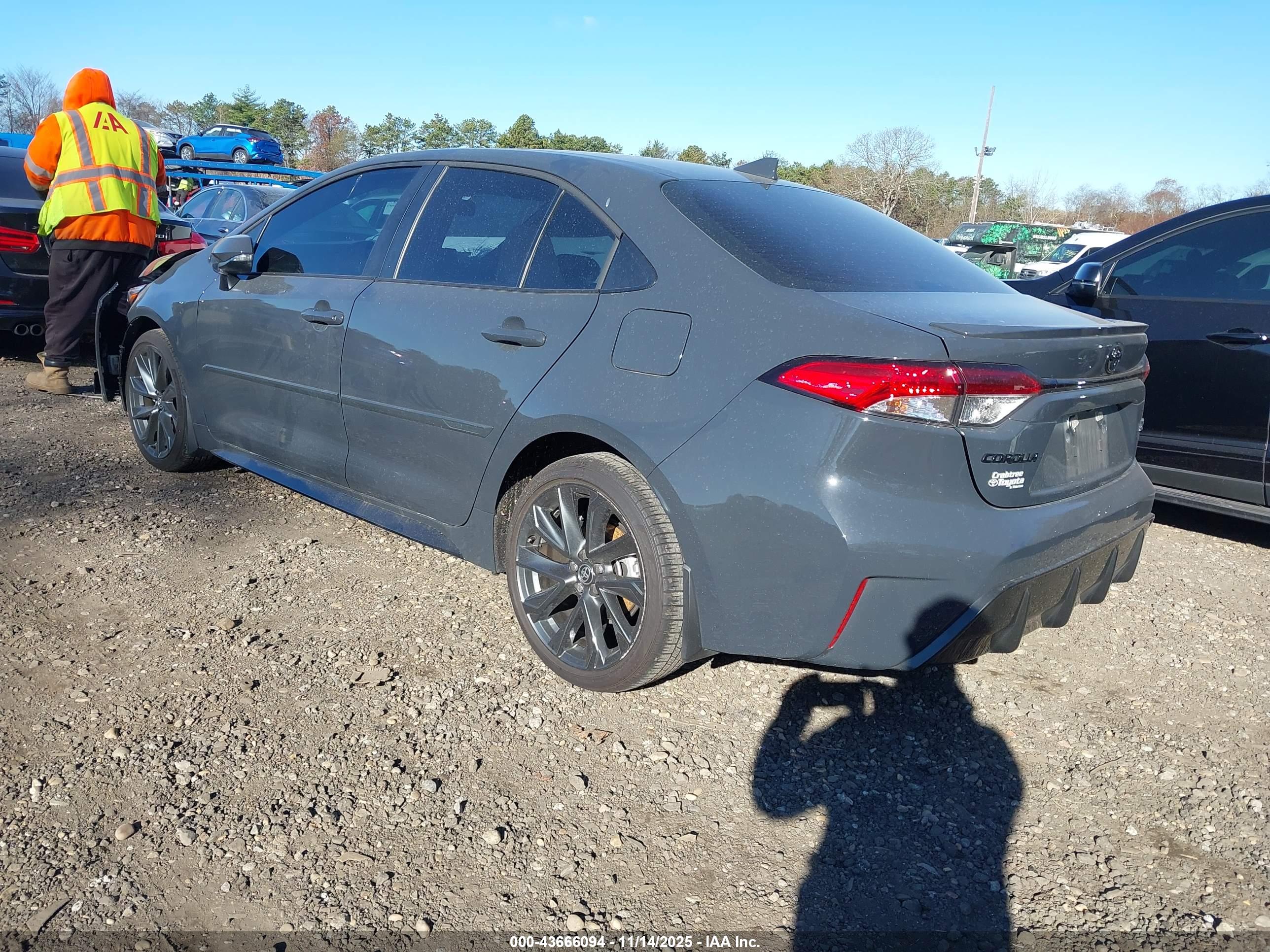 TOYOTA COROLLA image 3