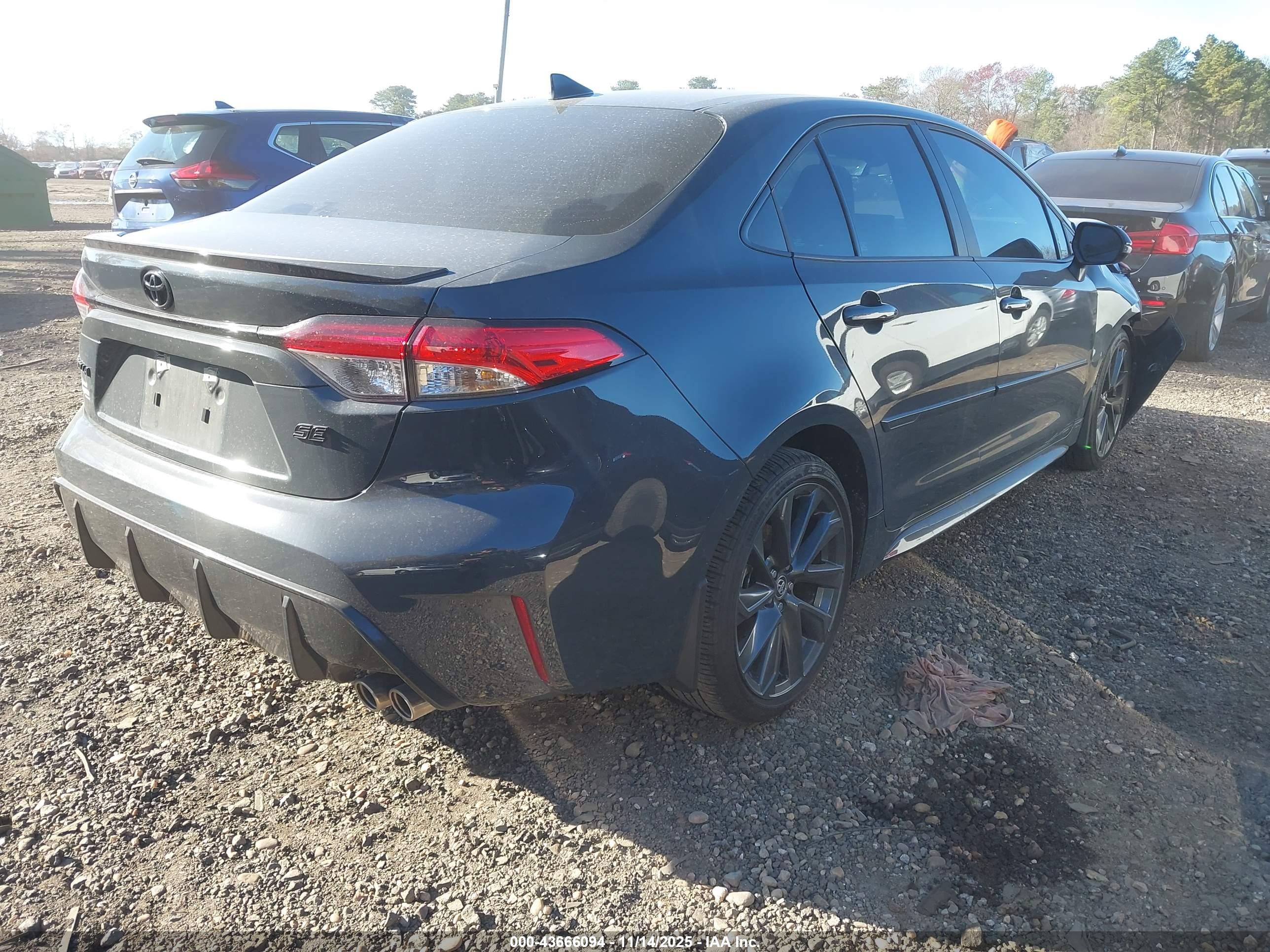 TOYOTA COROLLA image 4