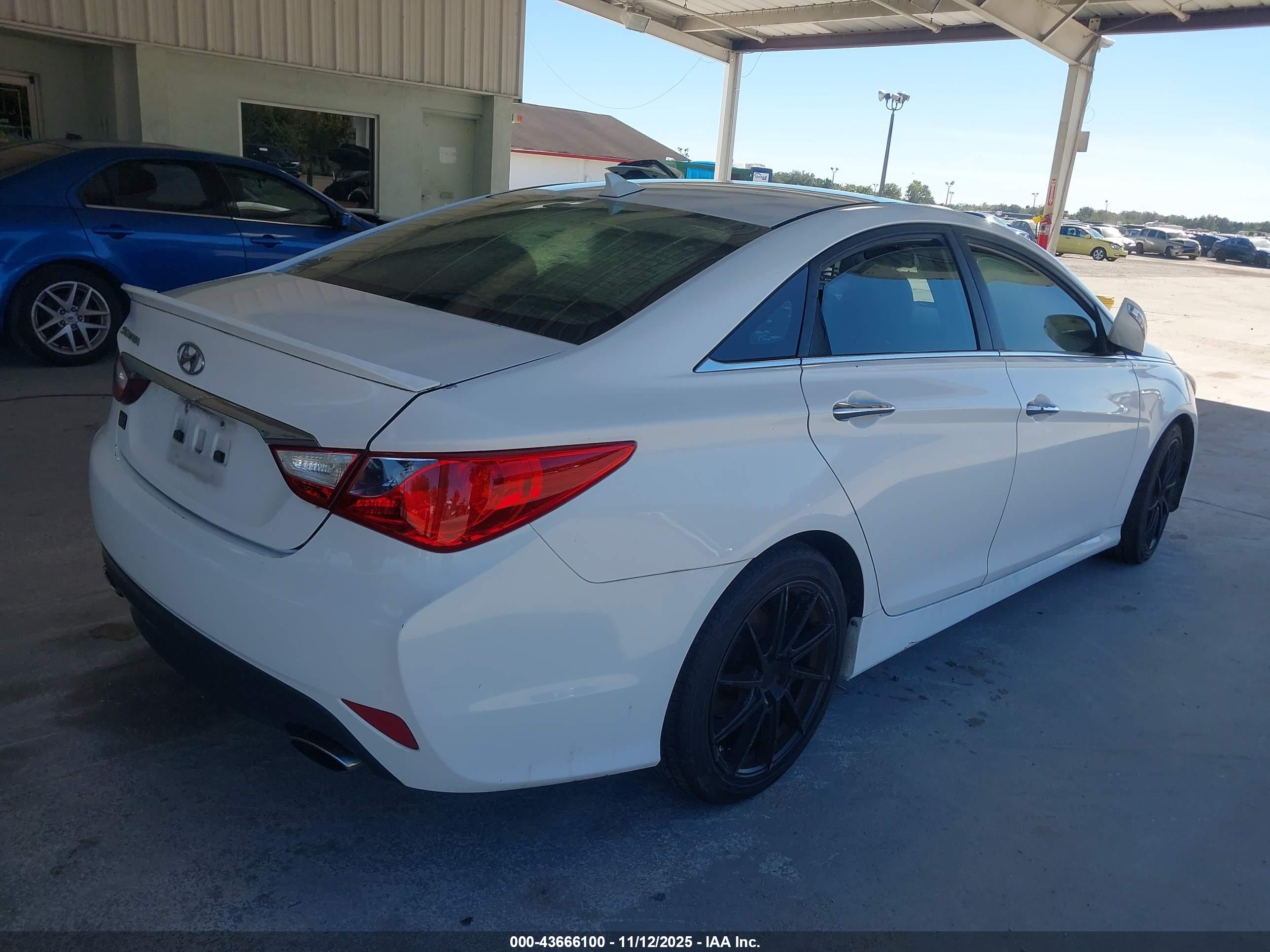 HYUNDAI SONATA image 4