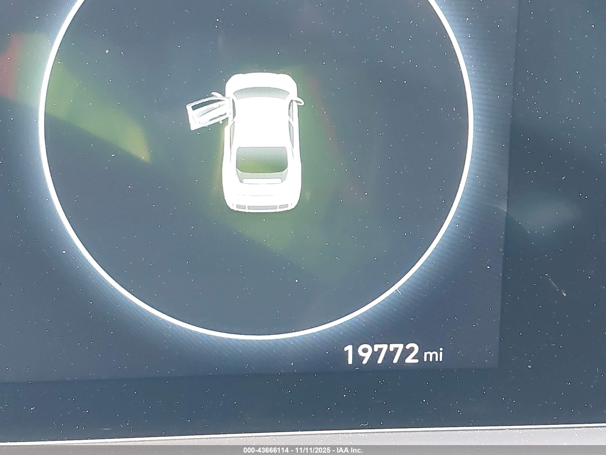 HYUNDAI IONIQ image 7