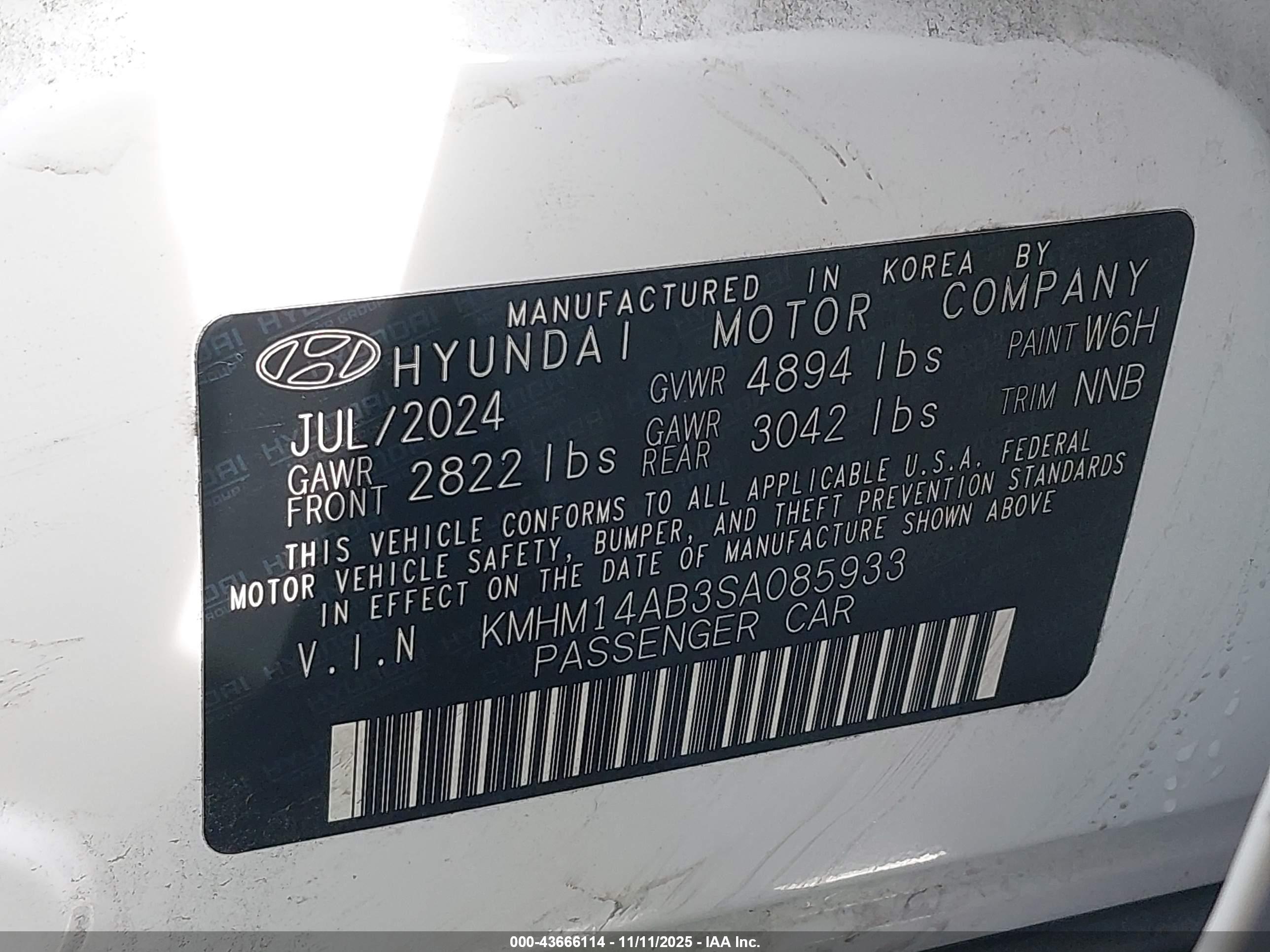 HYUNDAI IONIQ image 9
