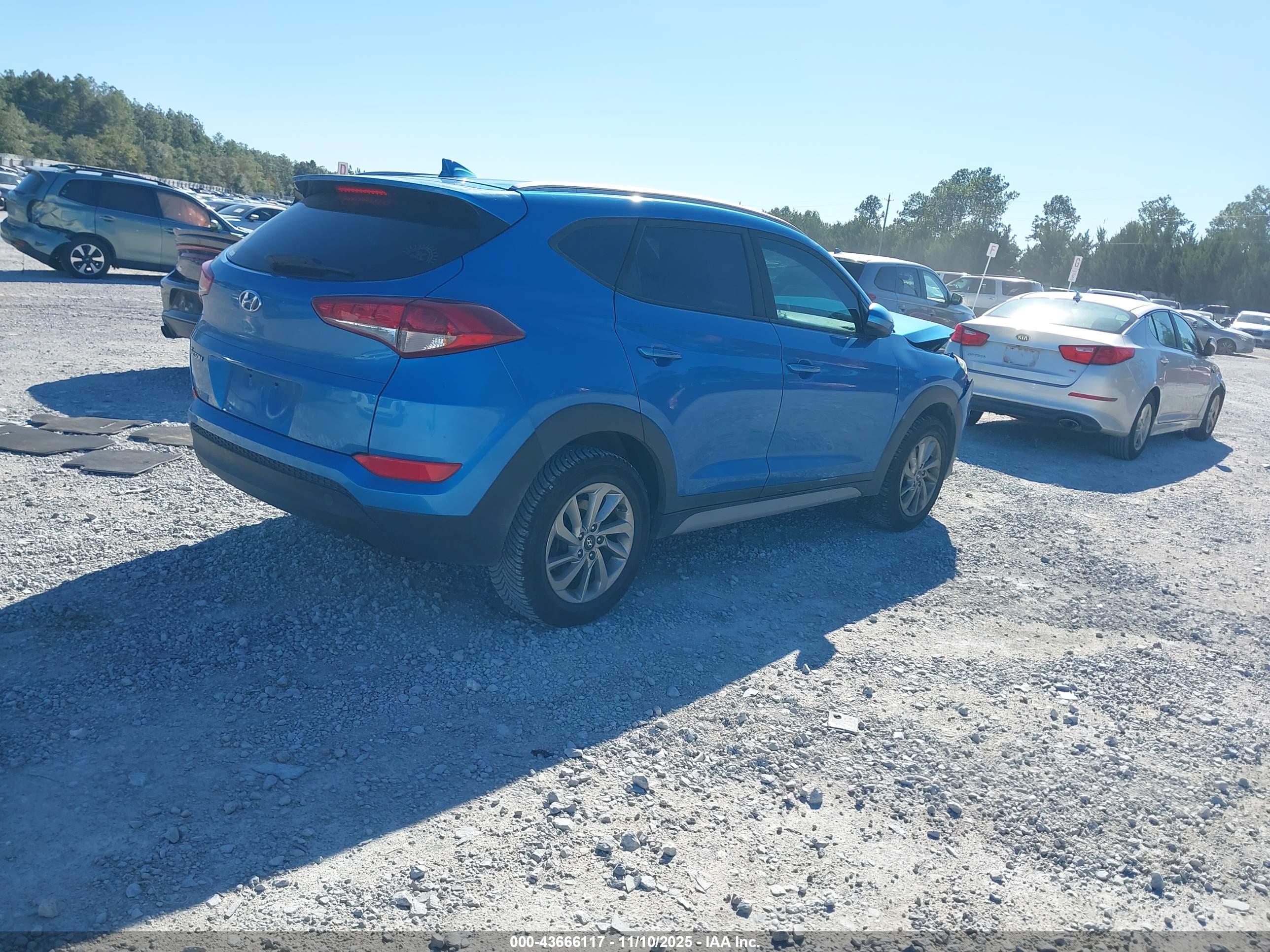 HYUNDAI TUCSON image 4