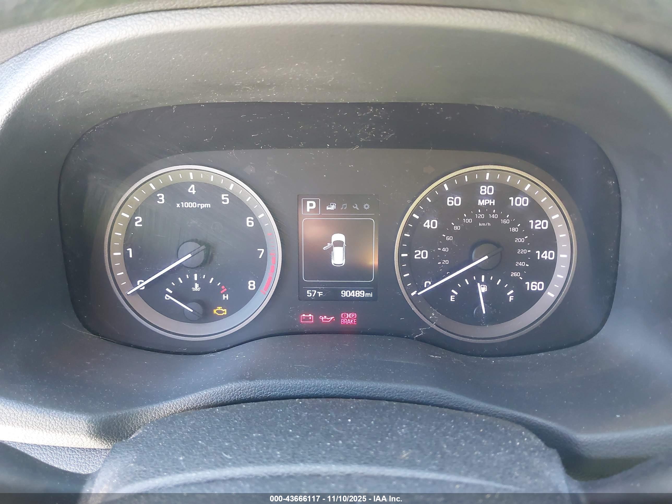 HYUNDAI TUCSON image 7