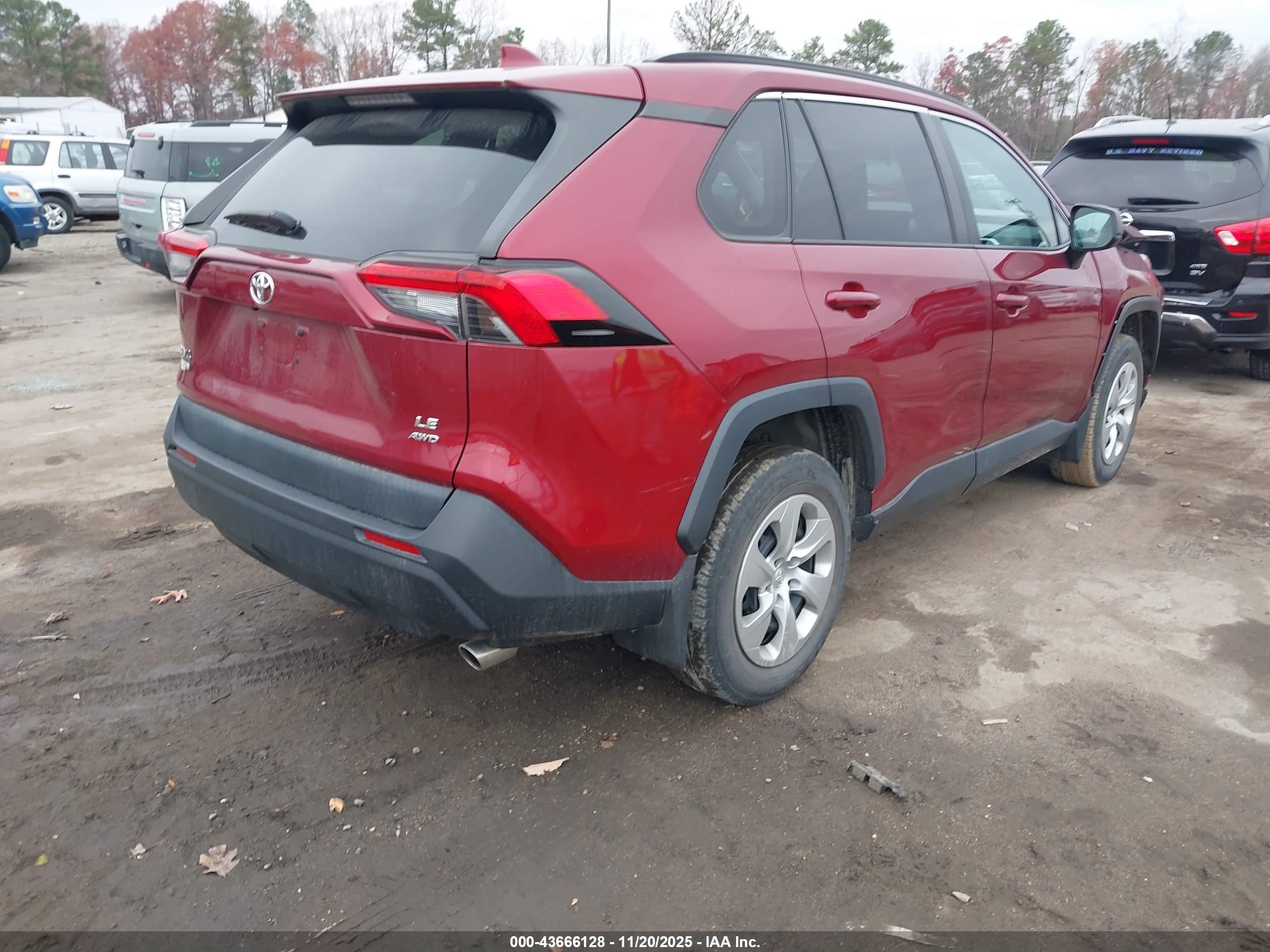 TOYOTA RAV4 image 4