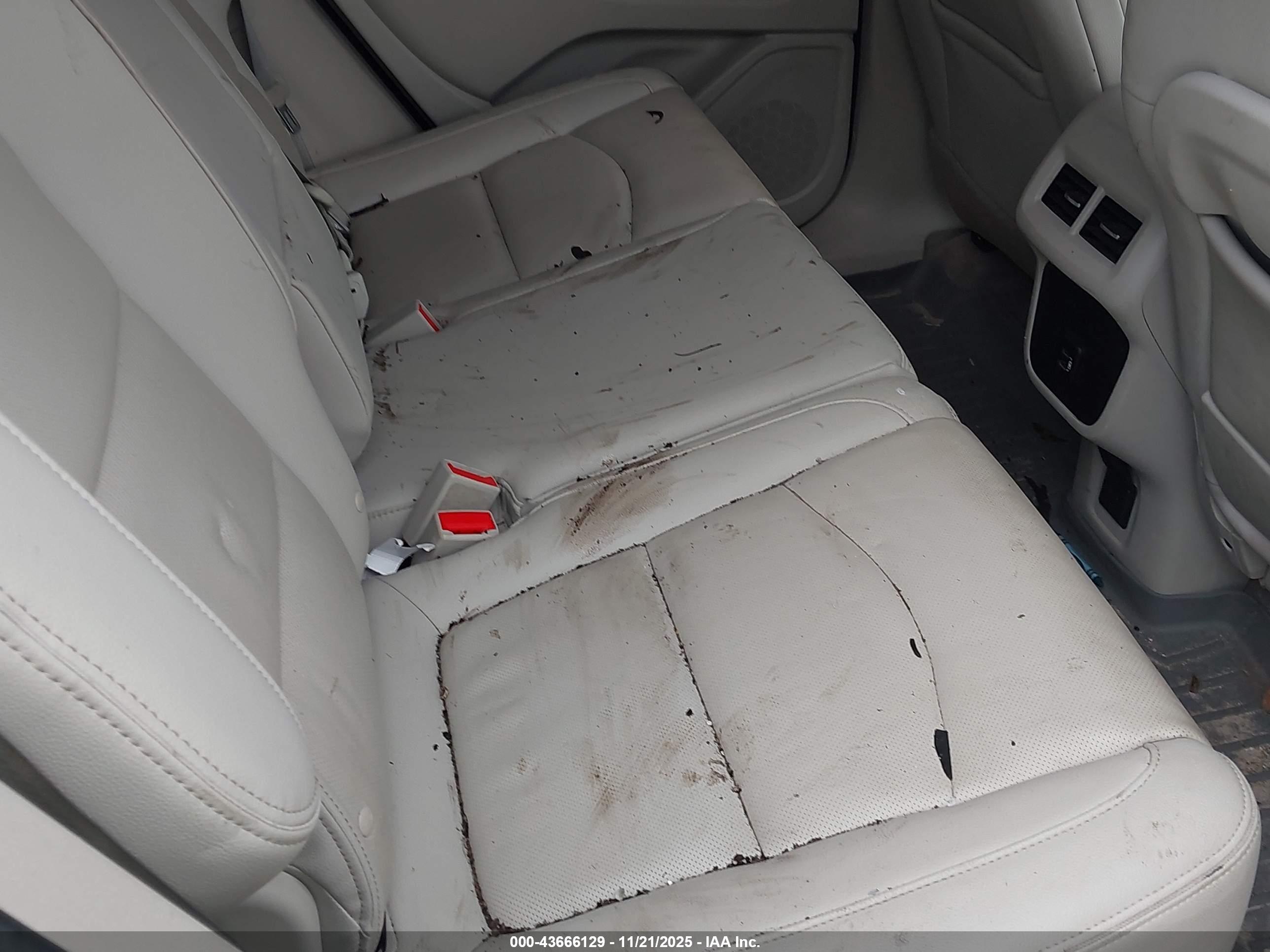 GMC TERRAIN image 8