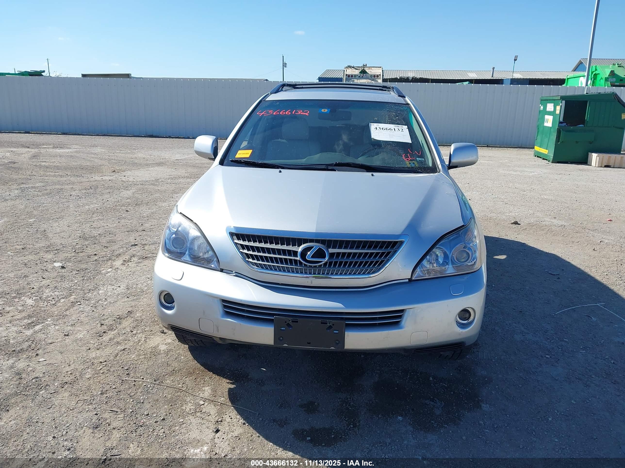 LEXUS RX image 6