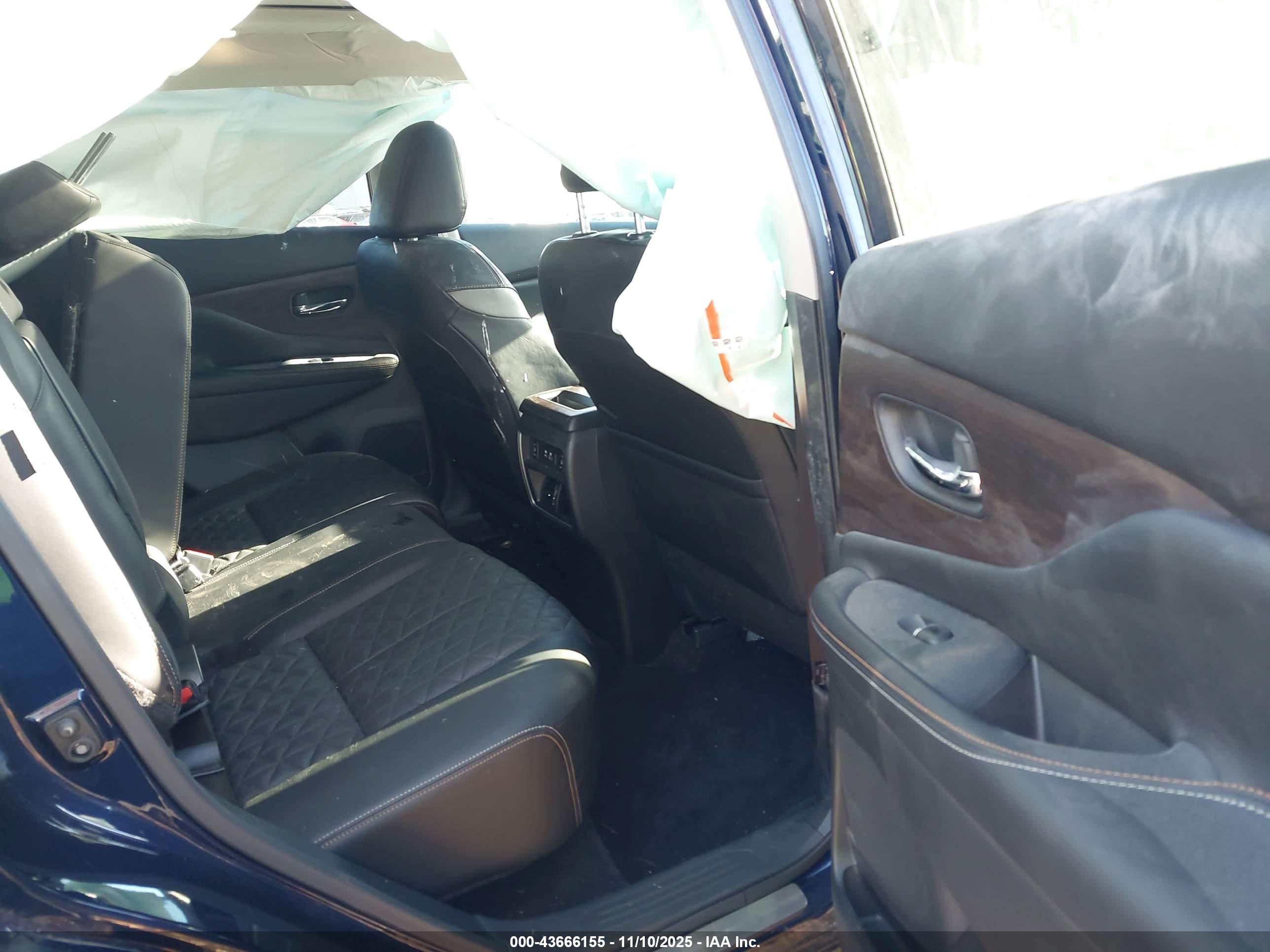 NISSAN MURANO image 8
