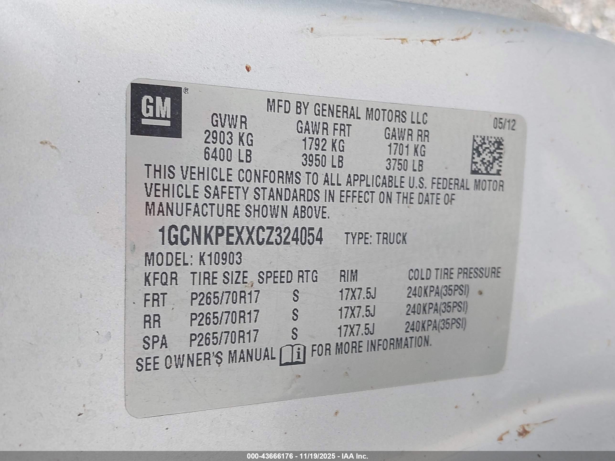 CHEVROLET SILVERADO image 9