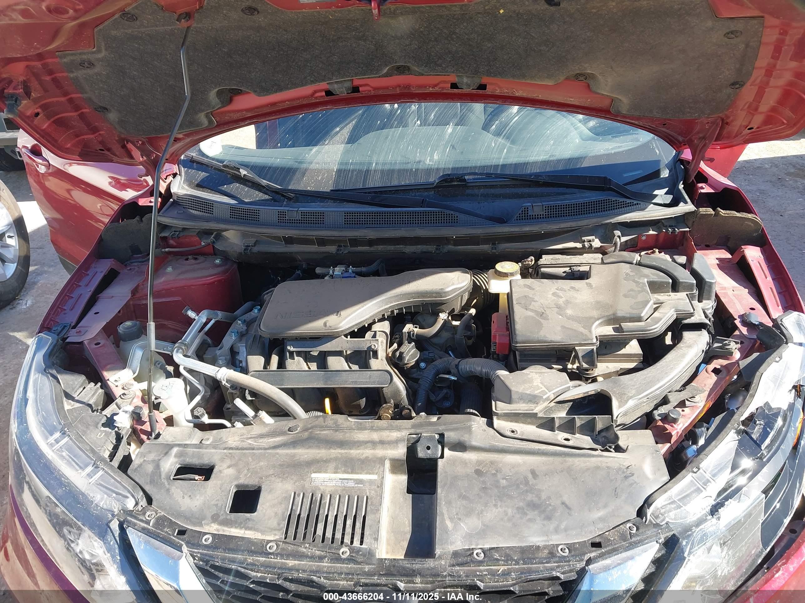 NISSAN ROGUE image 10