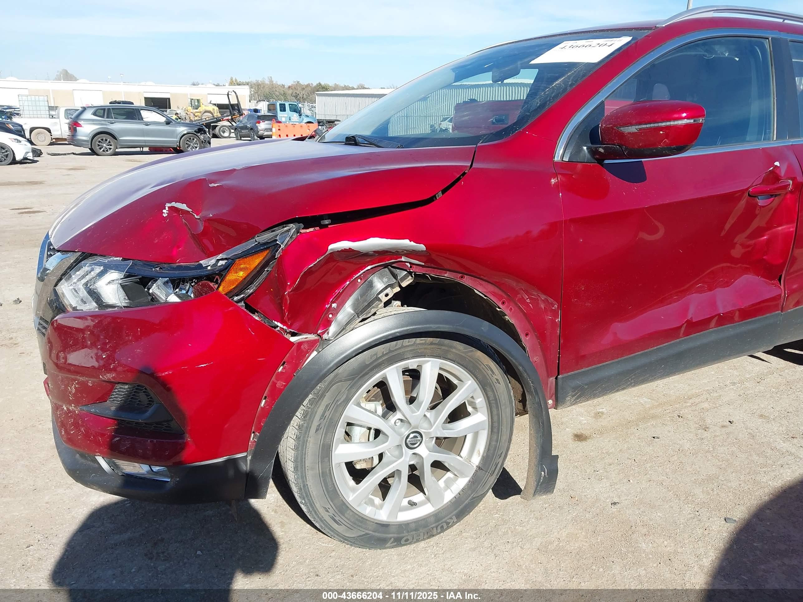 NISSAN ROGUE image 6