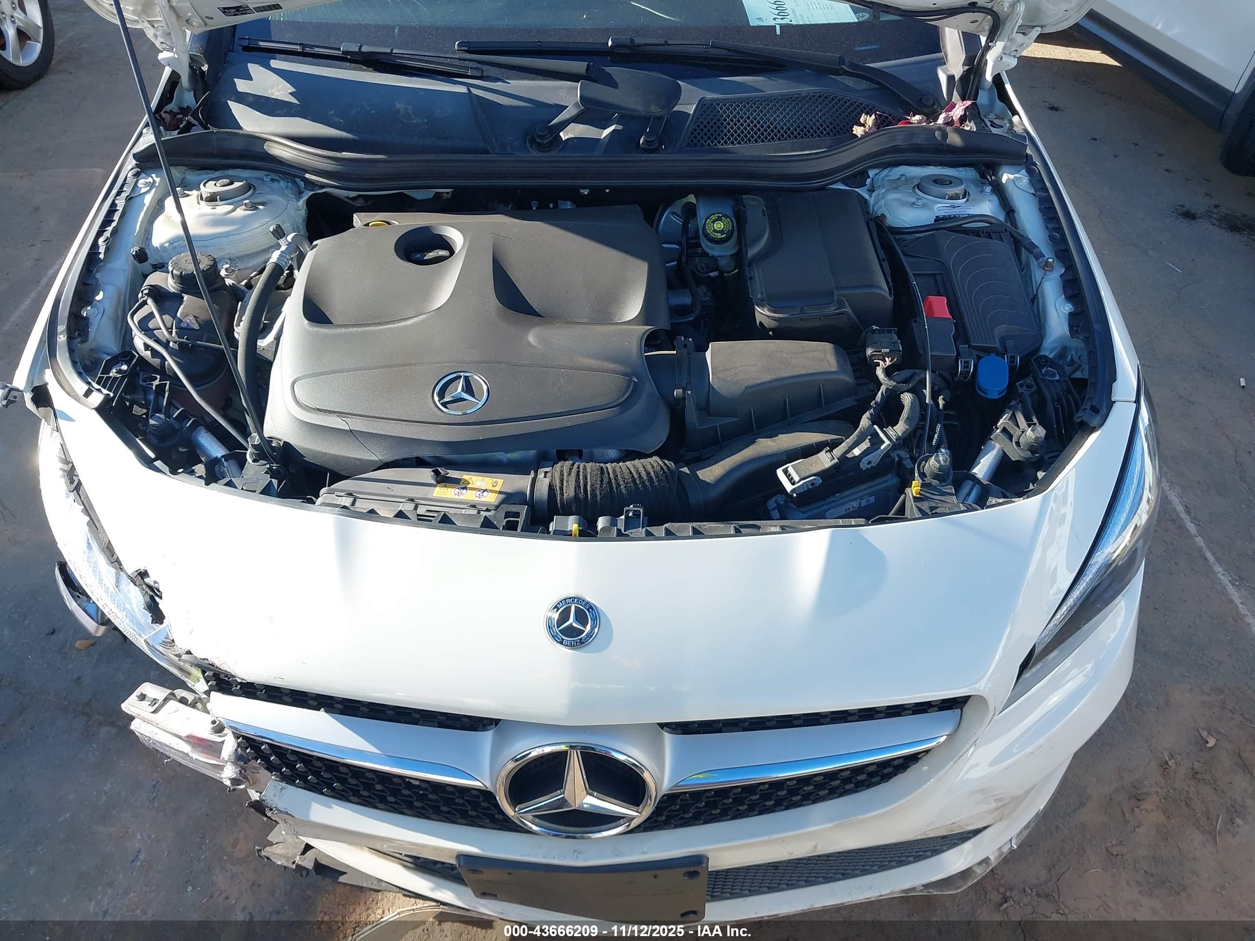 MERCEDES-BENZ CLA image 10