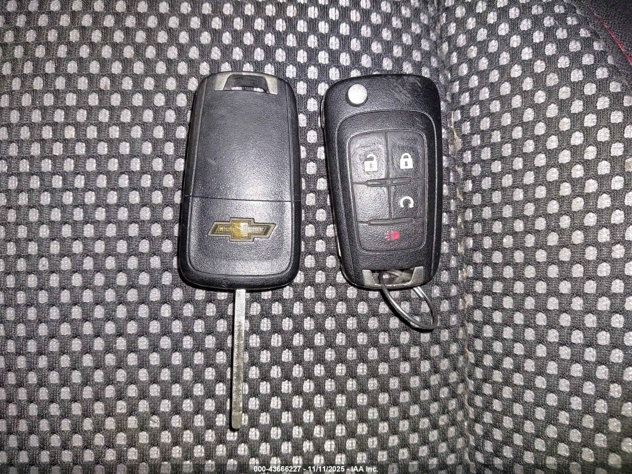 CHEVROLET EQUINOX image 11
