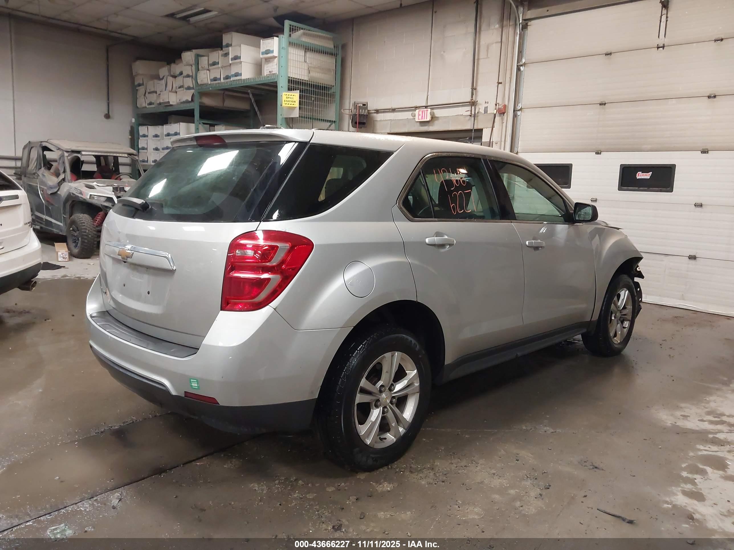 CHEVROLET EQUINOX image 4
