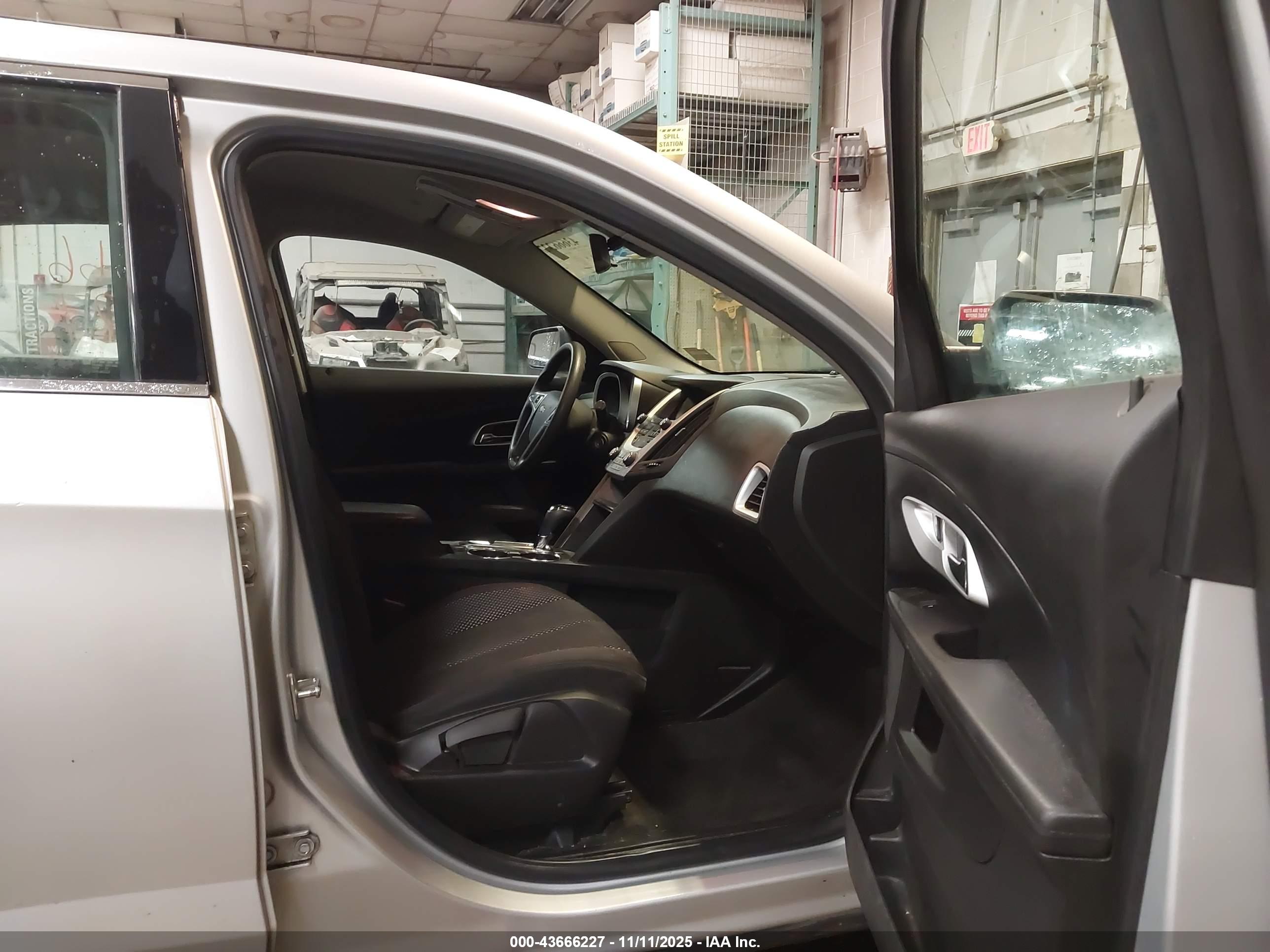 CHEVROLET EQUINOX image 5